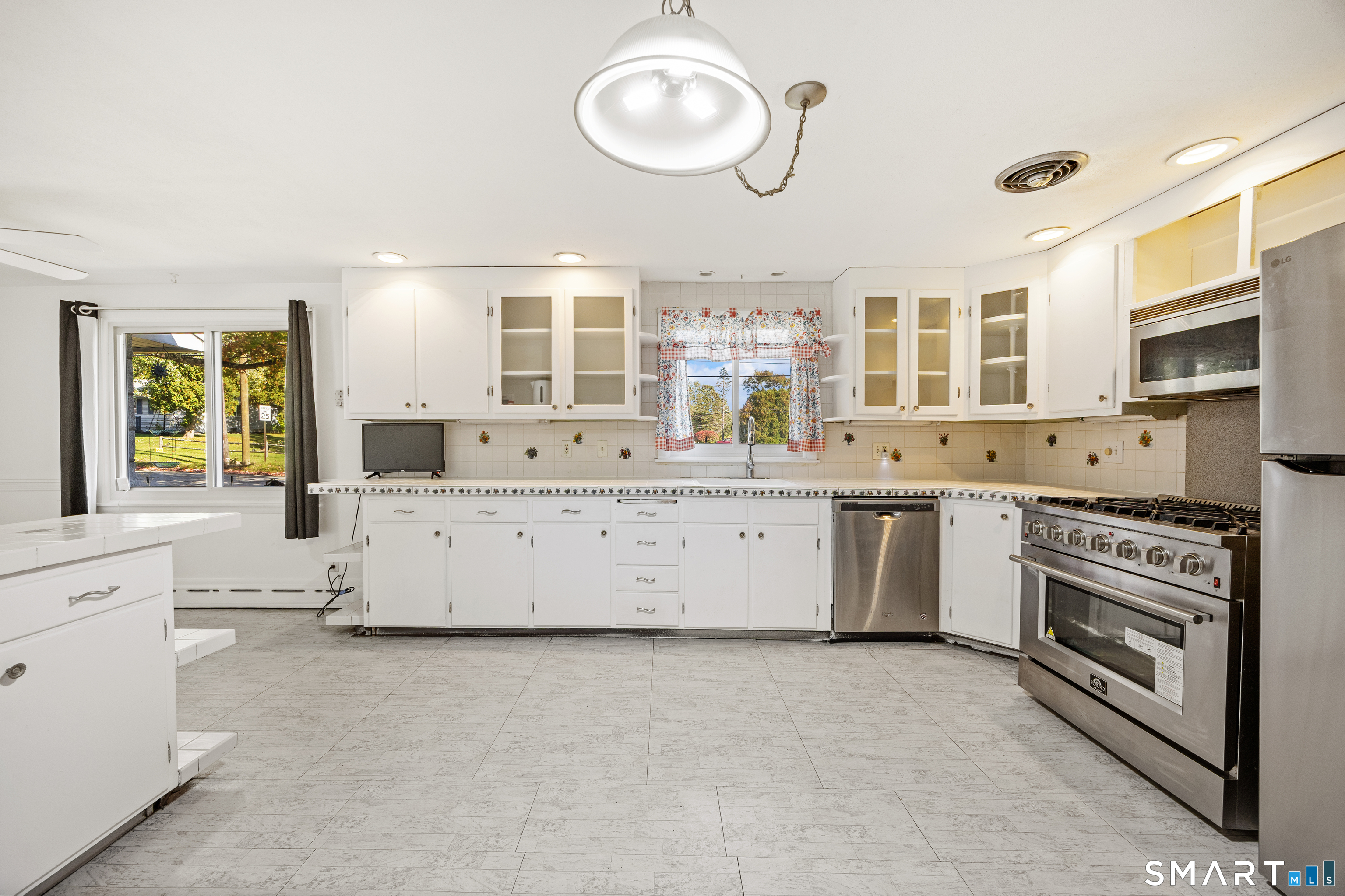 207 Torringford West Street Property Photo 8
