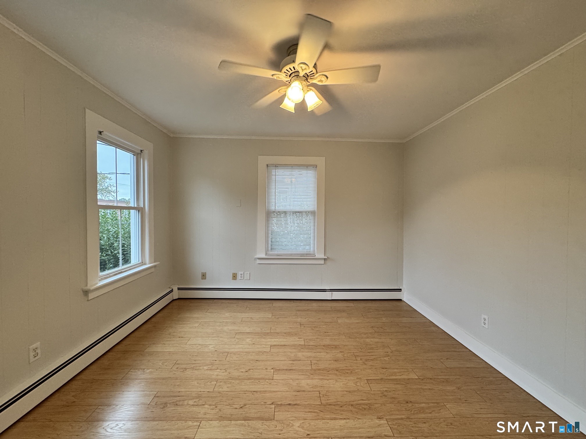 462 Main 2nd Floor Street Property Photo 7
