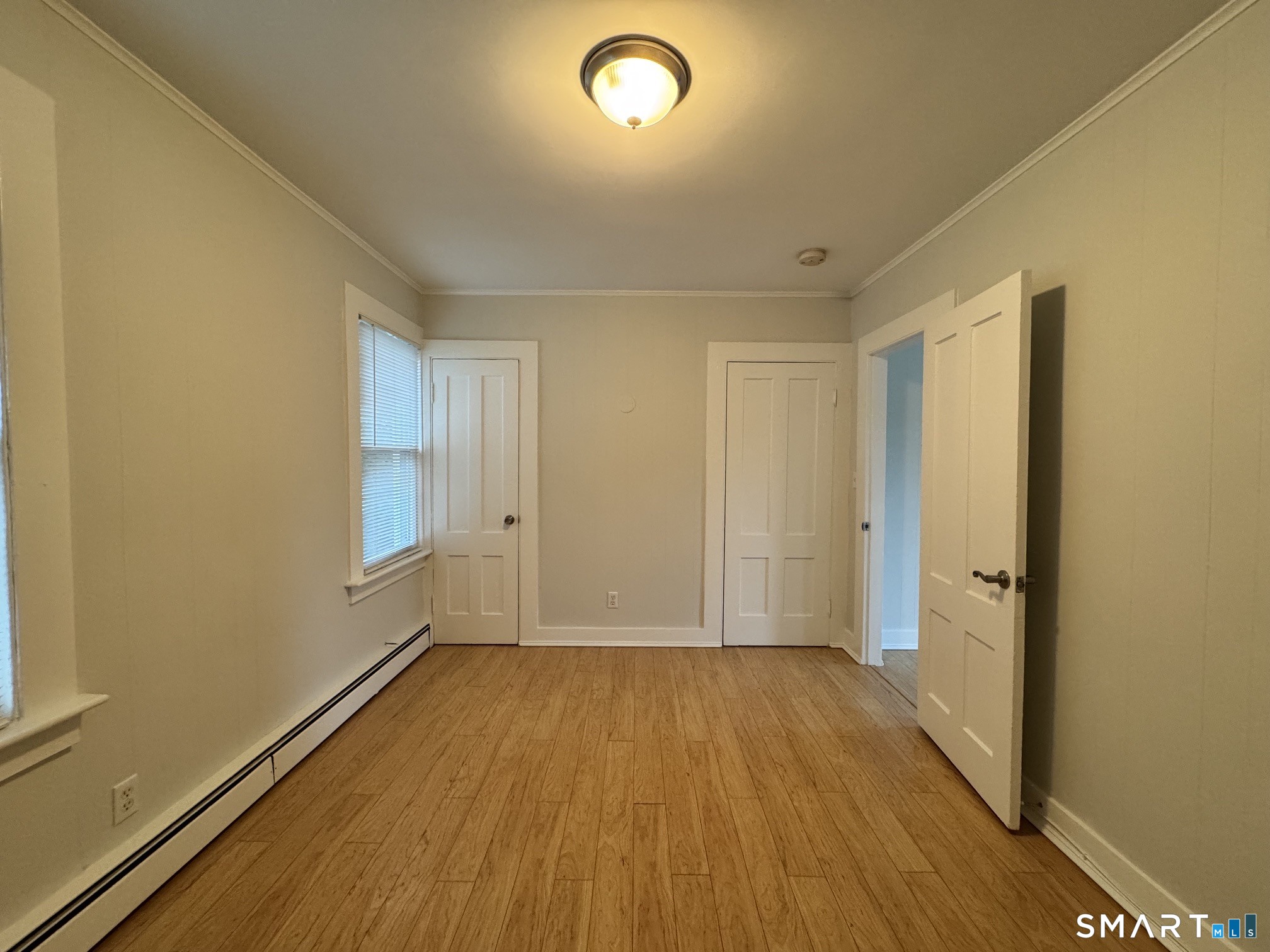 462 Main 2nd Floor Street Property Photo 11