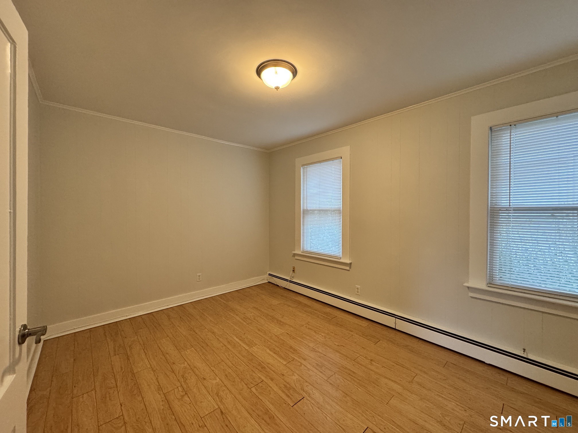 462 Main 2nd Floor Street Property Photo 12