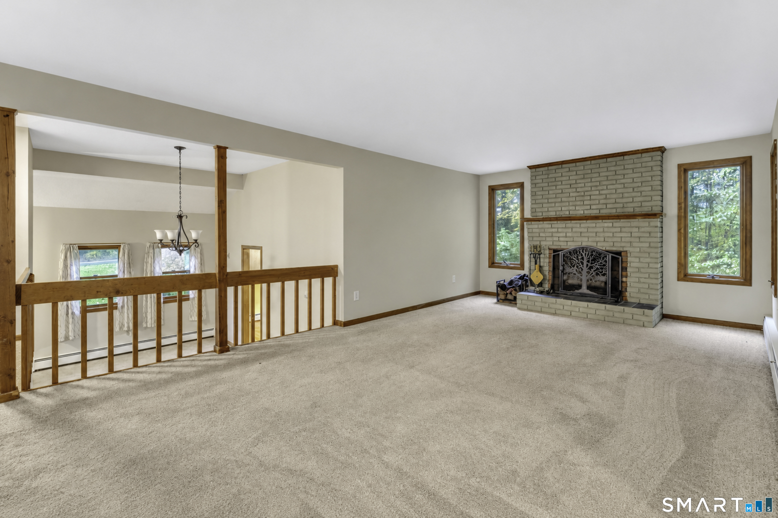 726 Neipsic Road Property Photo 14