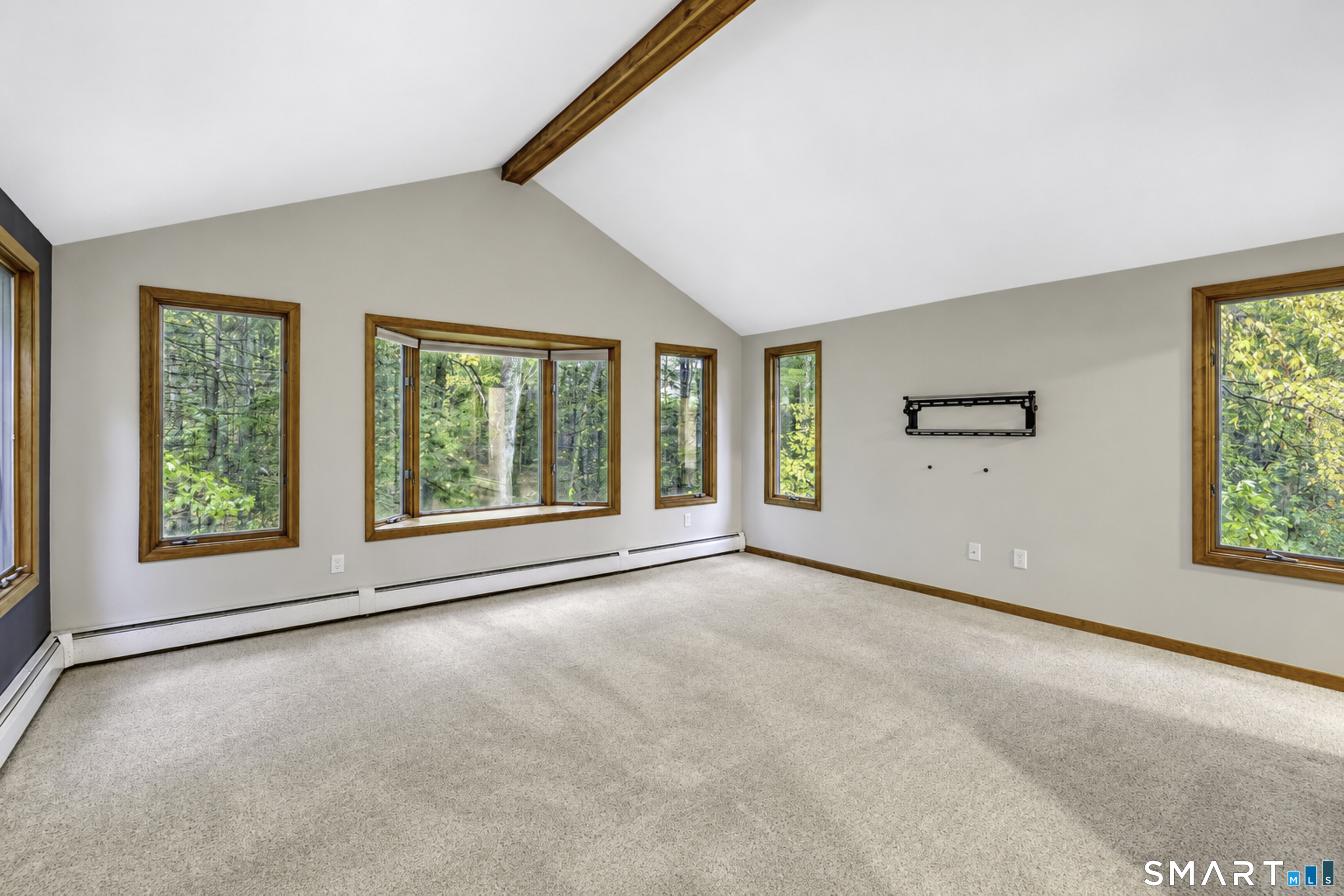 726 Neipsic Road Property Photo 18