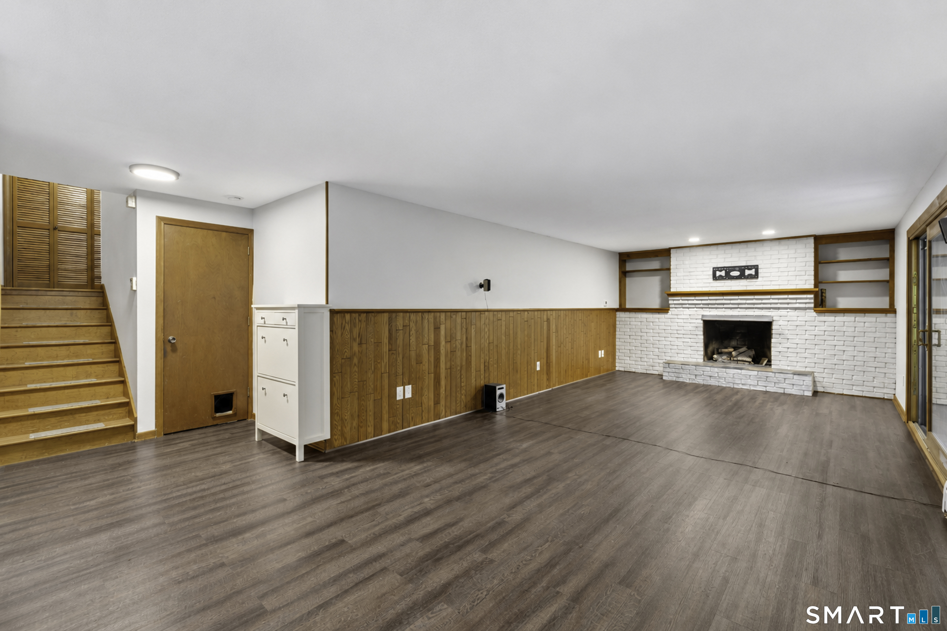 726 Neipsic Road Property Photo 27