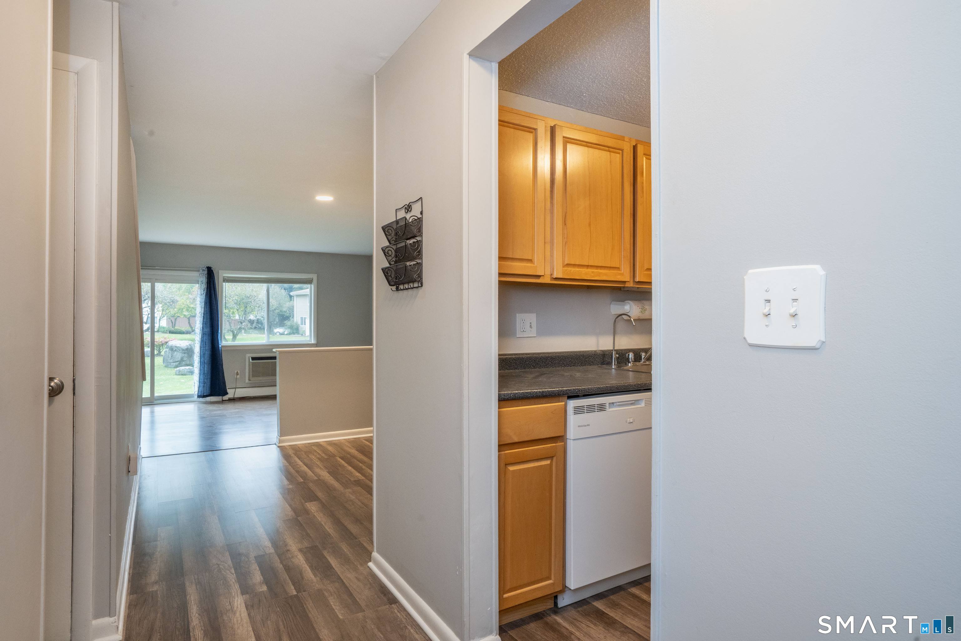220 Main 6h Street Property Photo 7