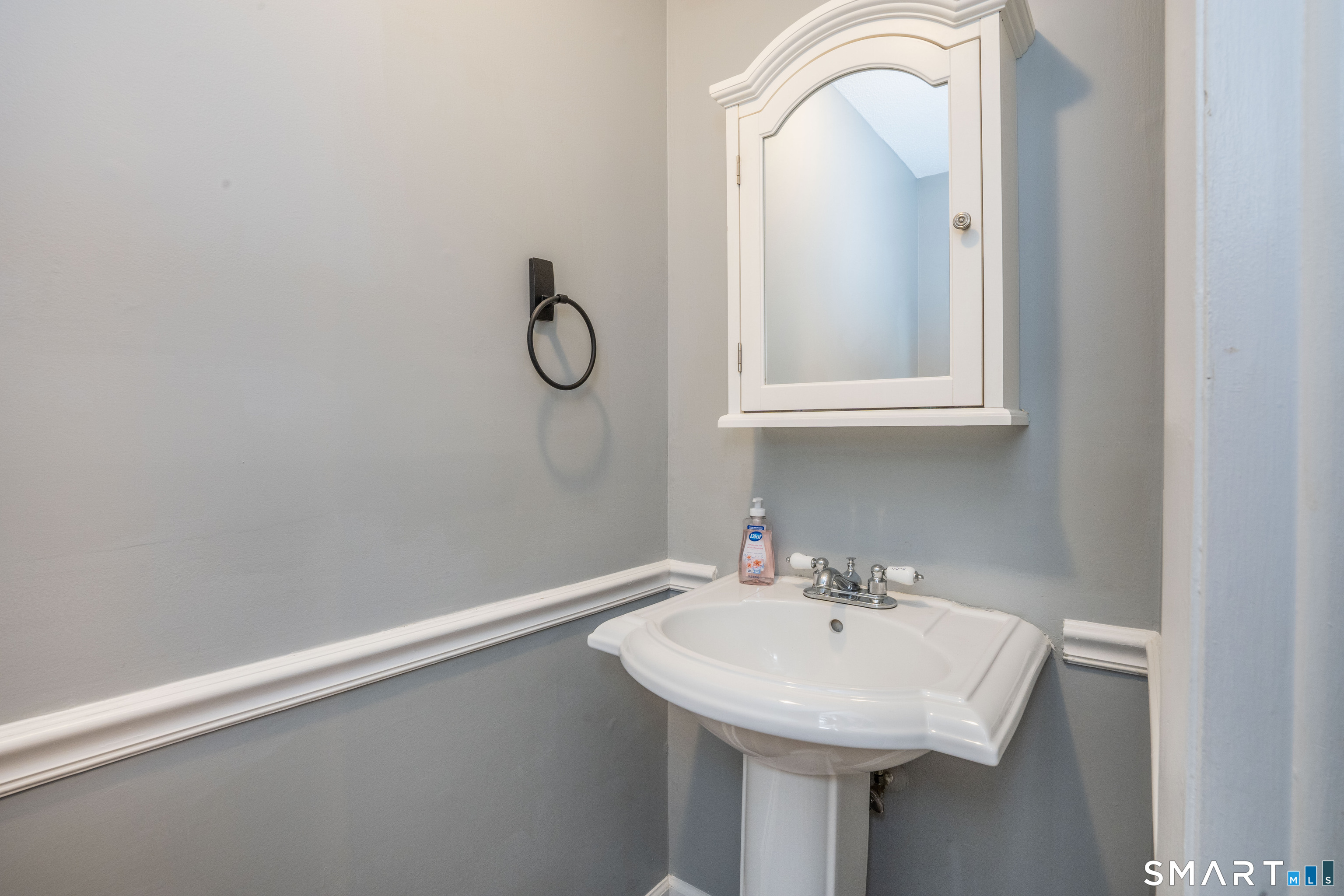 220 Main 6h Street Property Photo 8