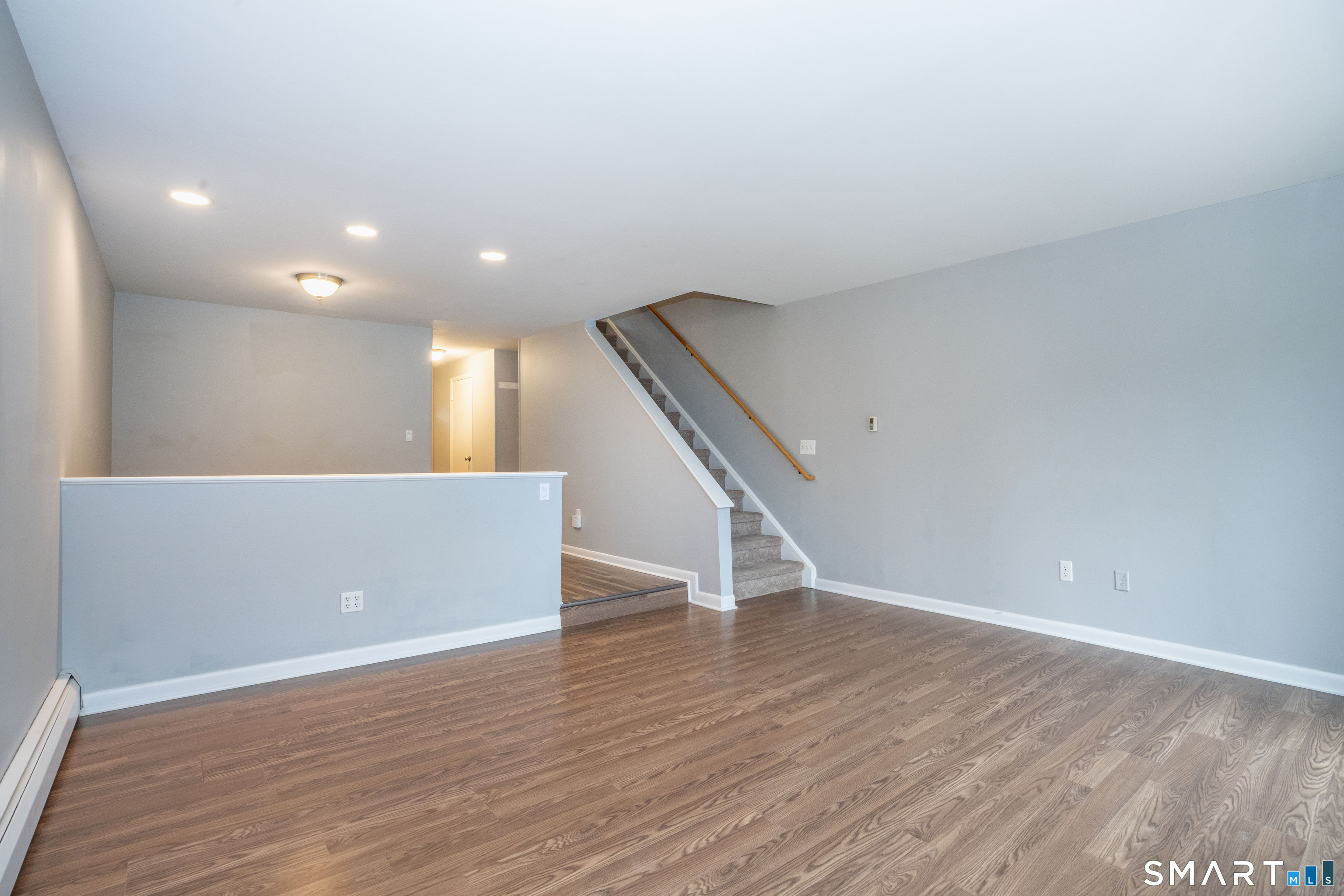 220 Main 6h Street Property Photo 14