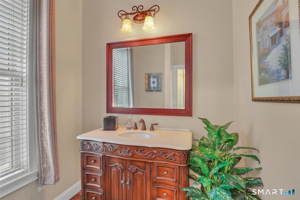 52 Country Club Road Property Photo 19