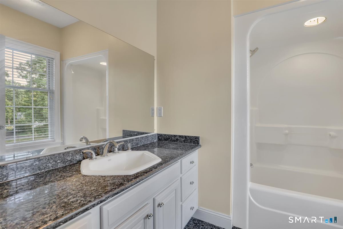 52 Country Club Road Property Photo 29