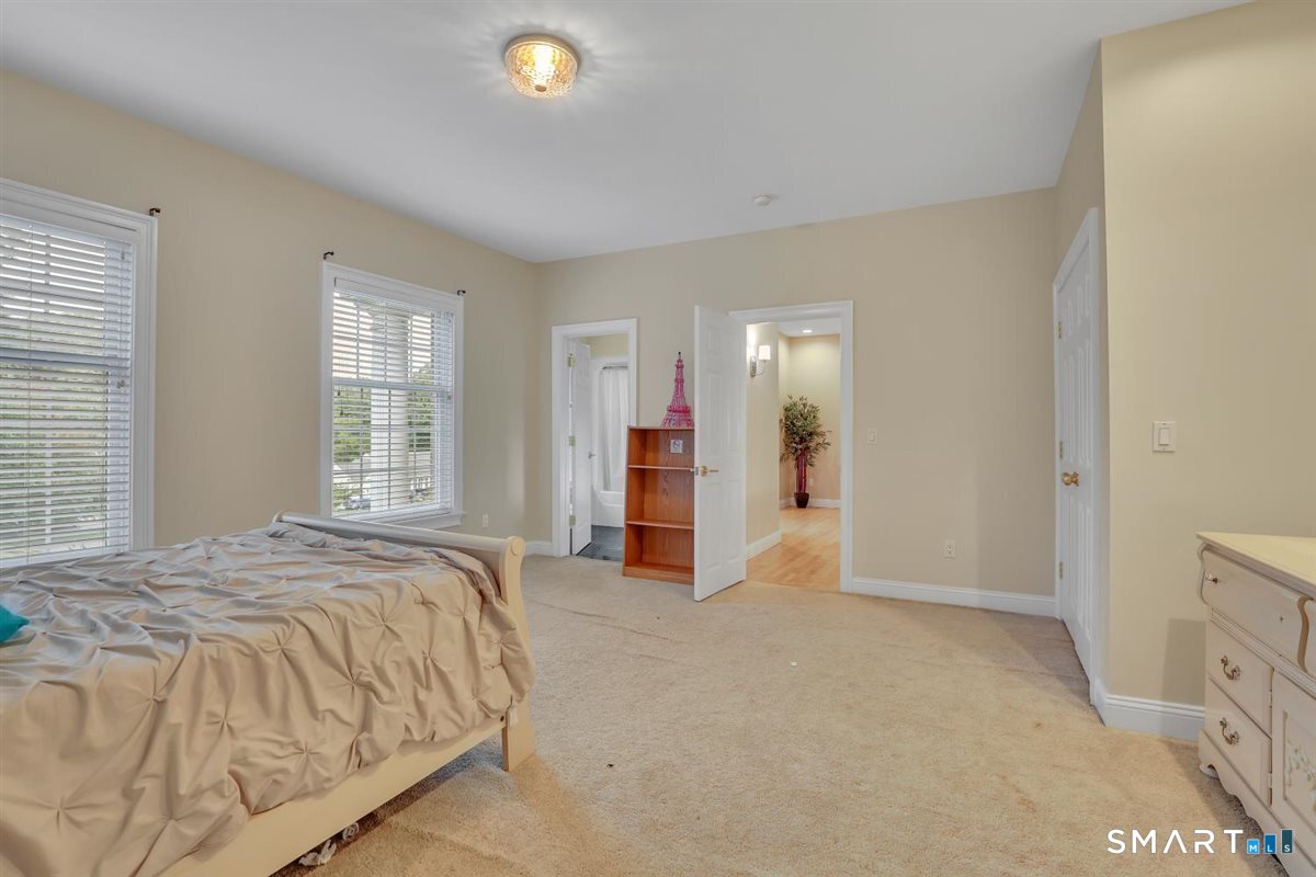 52 Country Club Road Property Photo 31