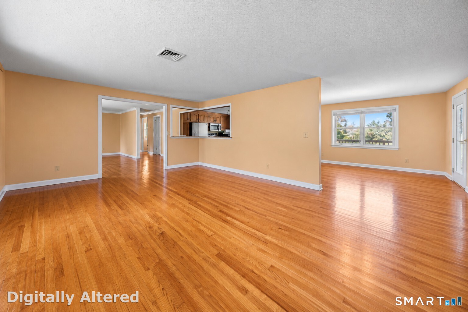 26 Downing Circle Property Photo 8