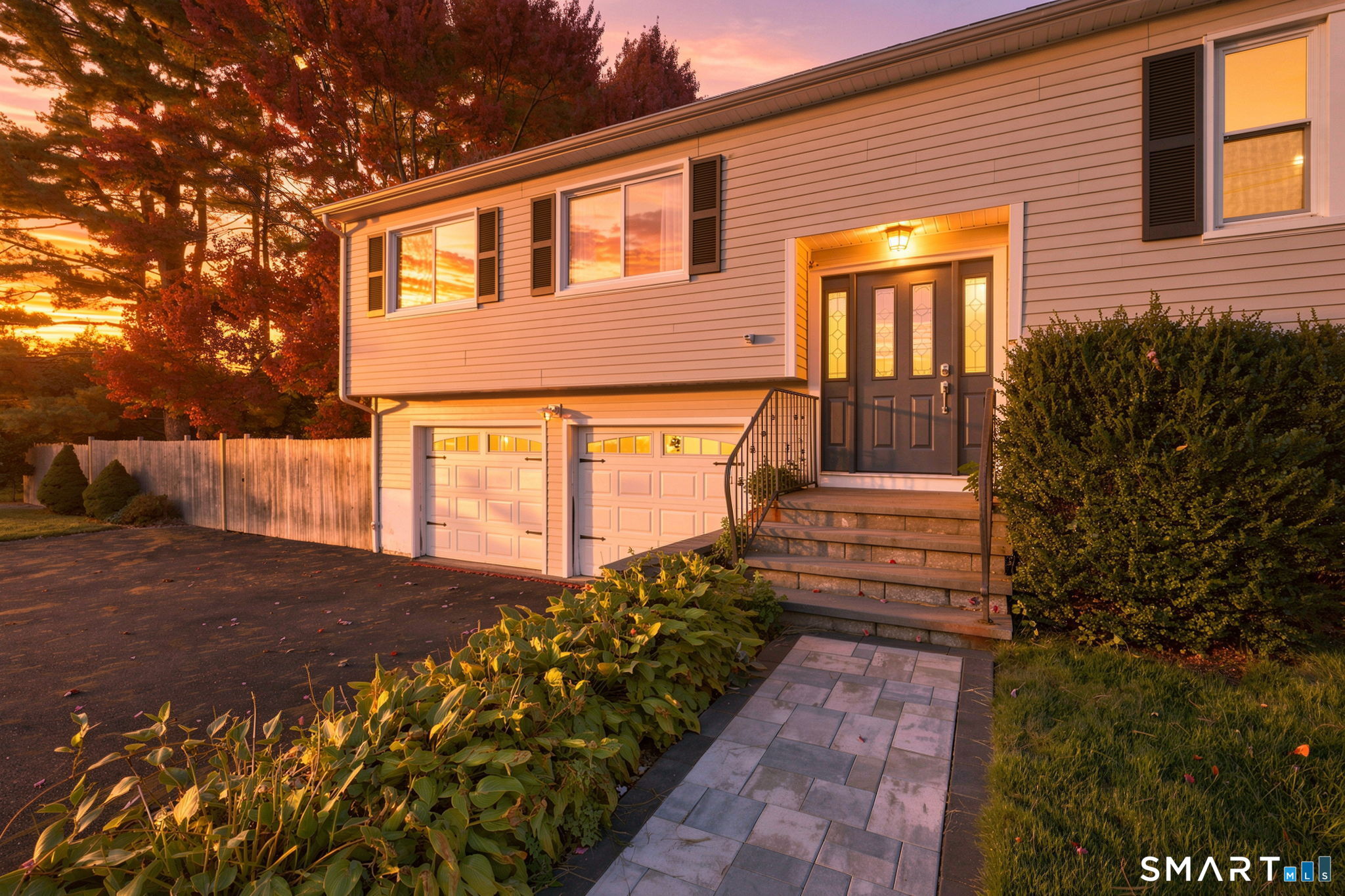 552 Long Hill Avenue Property Photo