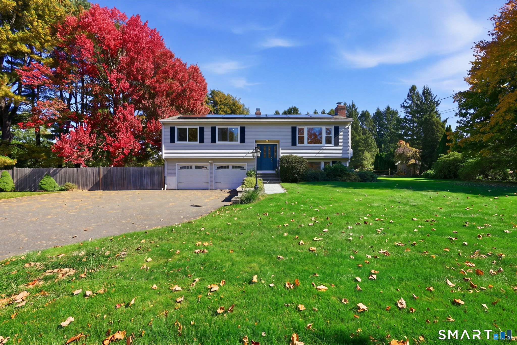 552 Long Hill Avenue Property Photo 2