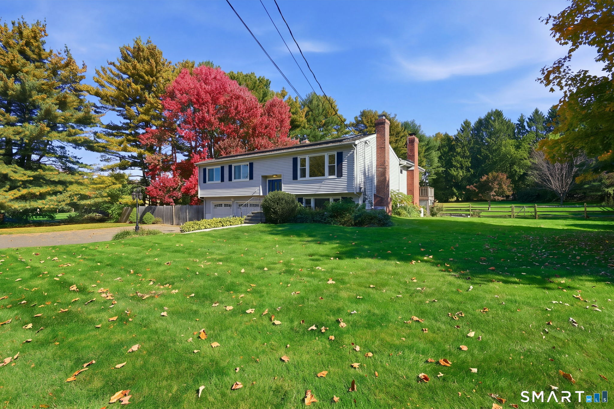 552 Long Hill Avenue Property Photo 3