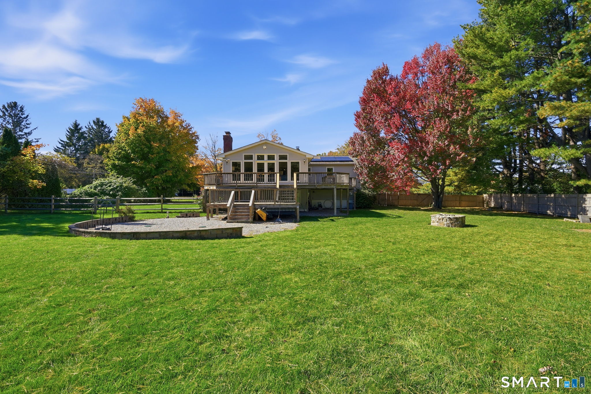 552 Long Hill Avenue Property Photo 4