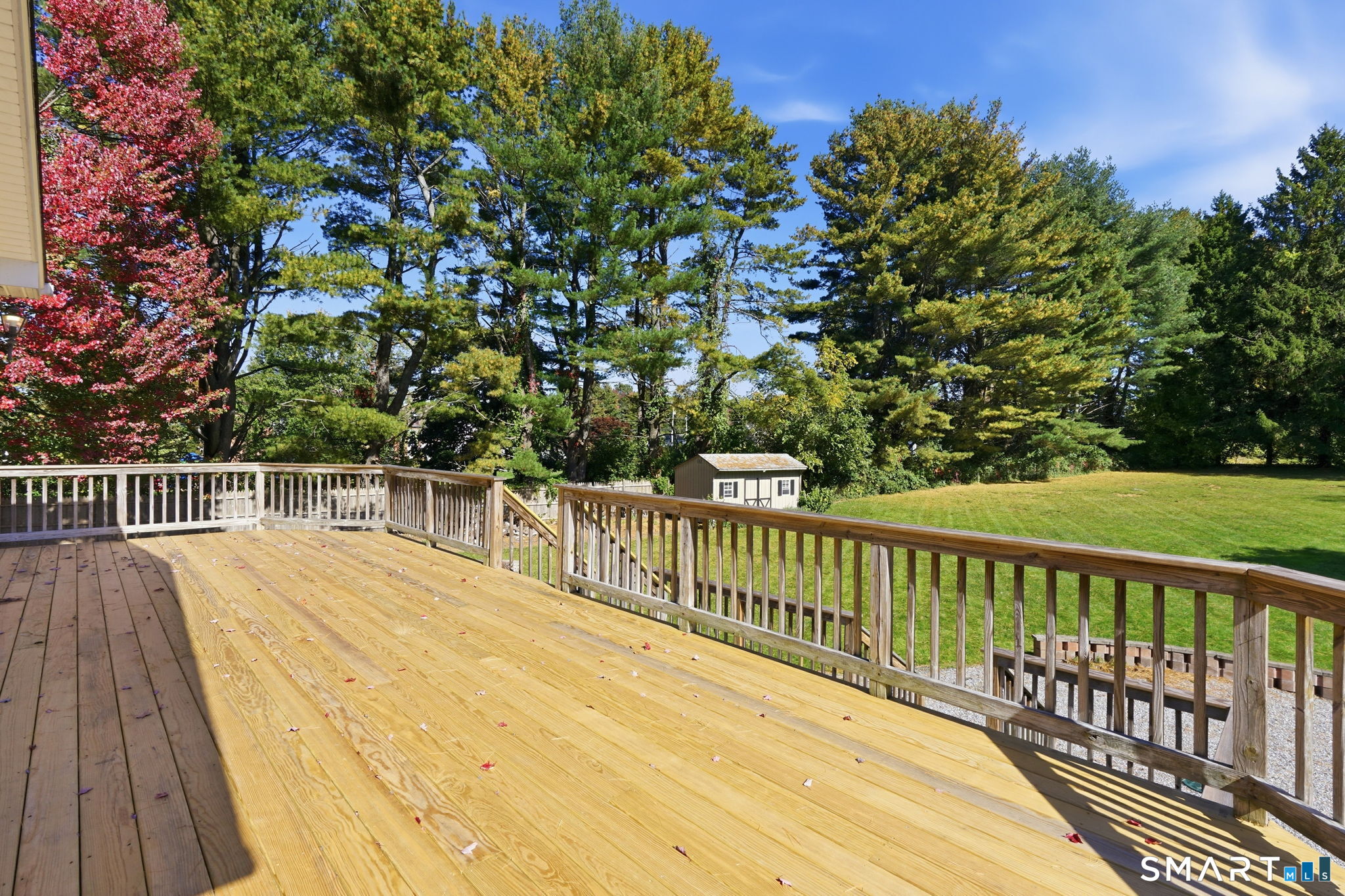 552 Long Hill Avenue Property Photo 6