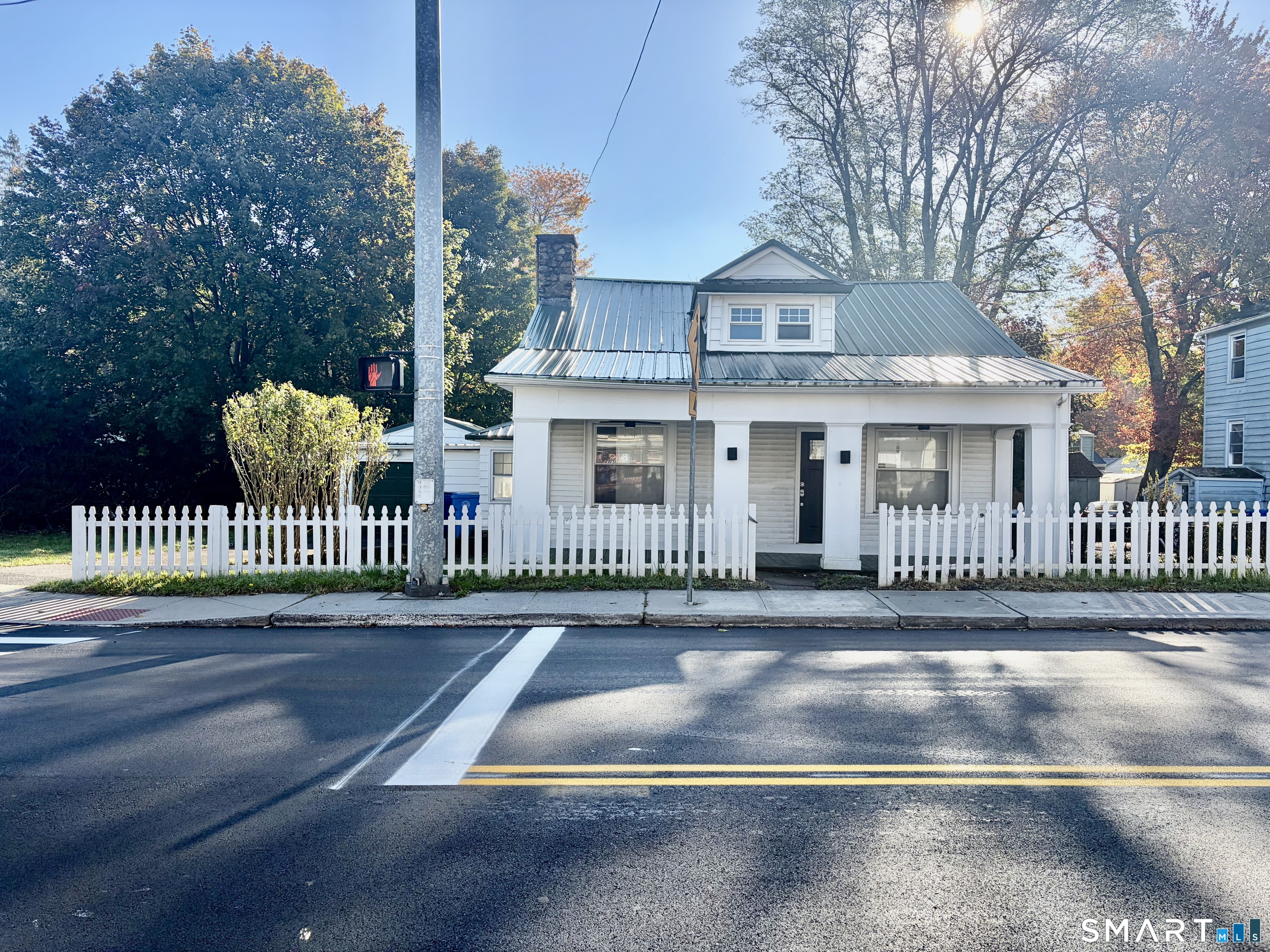 702 Cooke Street Property Photo 1
