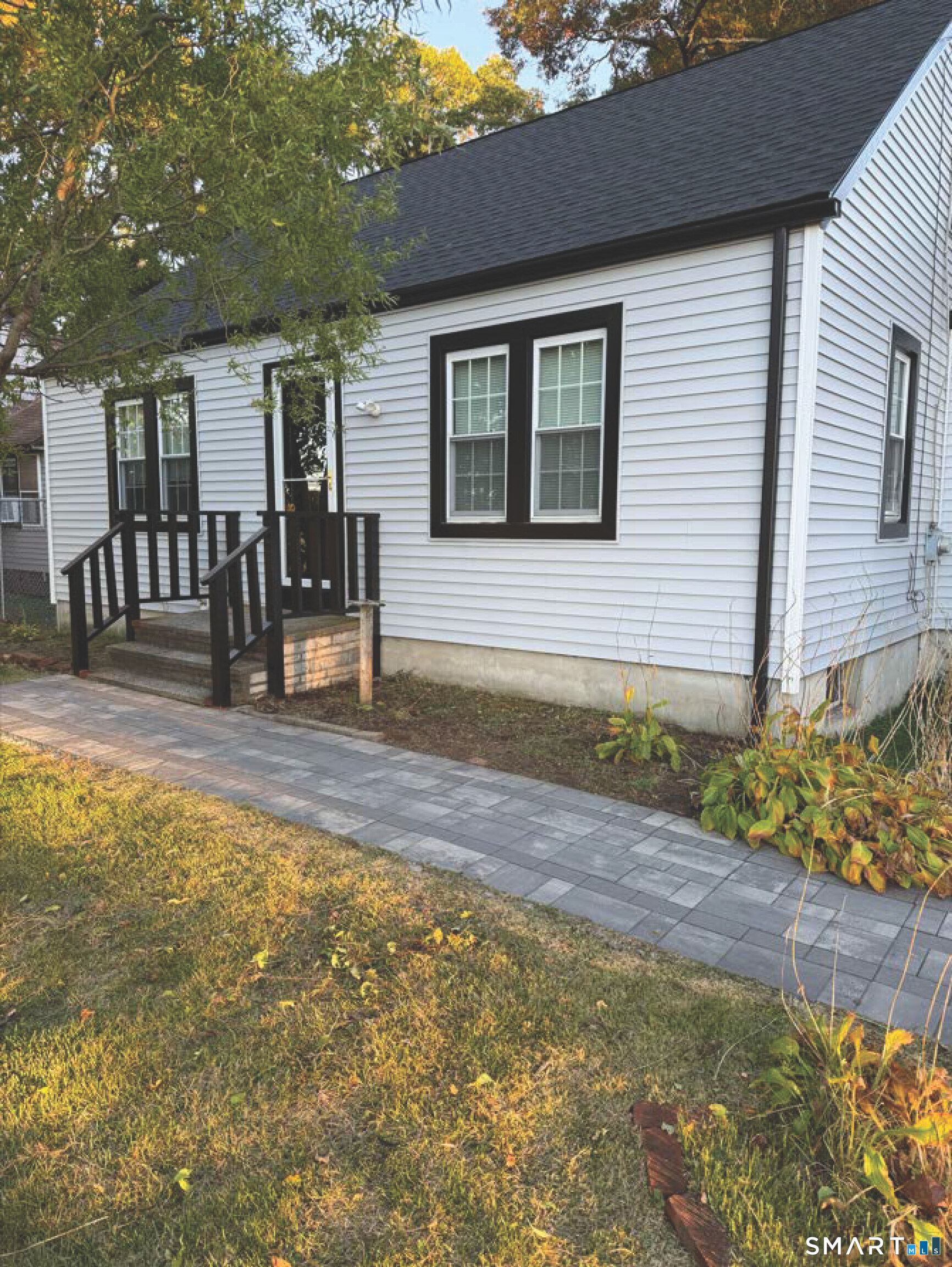 43 Old Windsor Road Property Photo 1