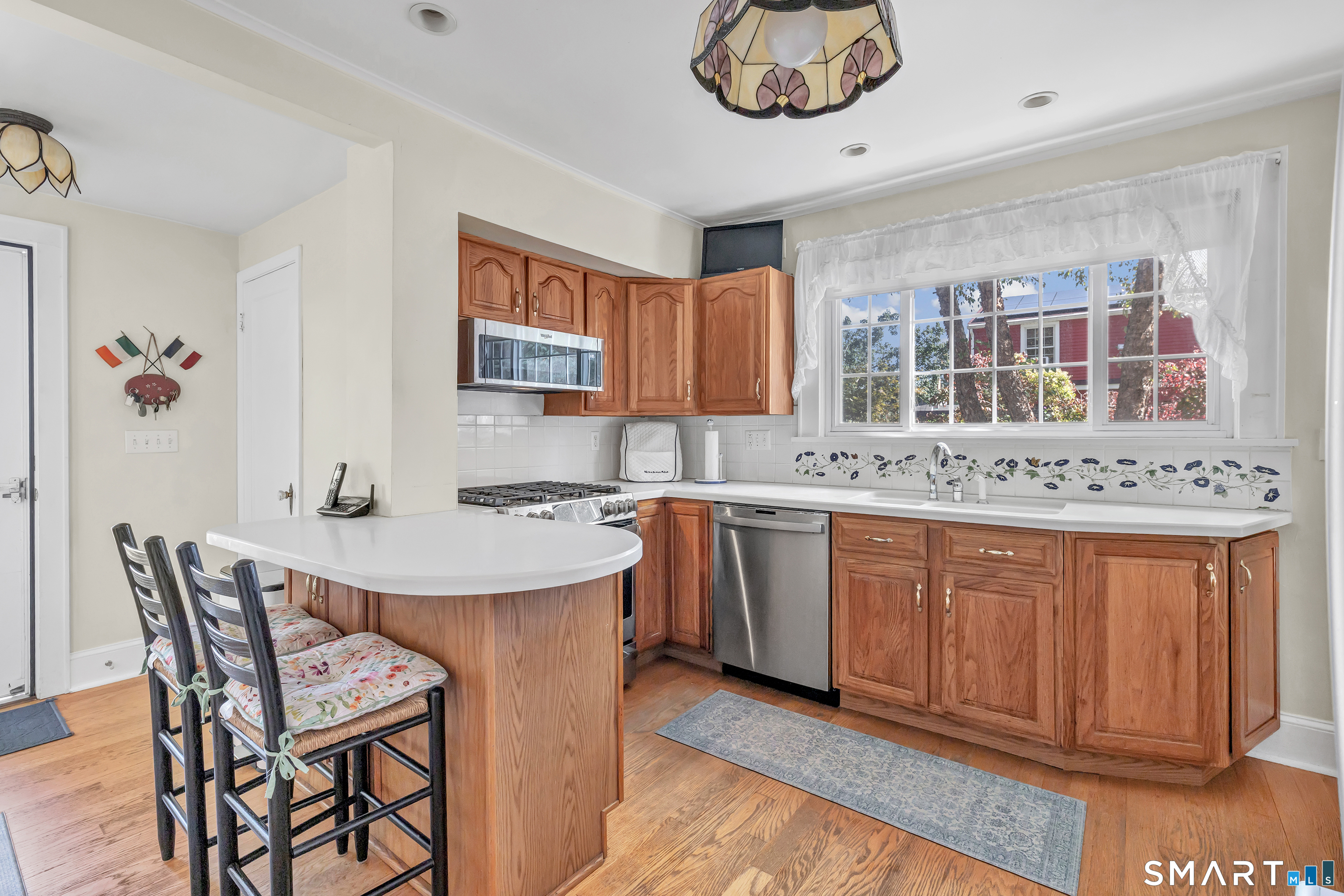478 Woodlawn Avenue Property Photo 3