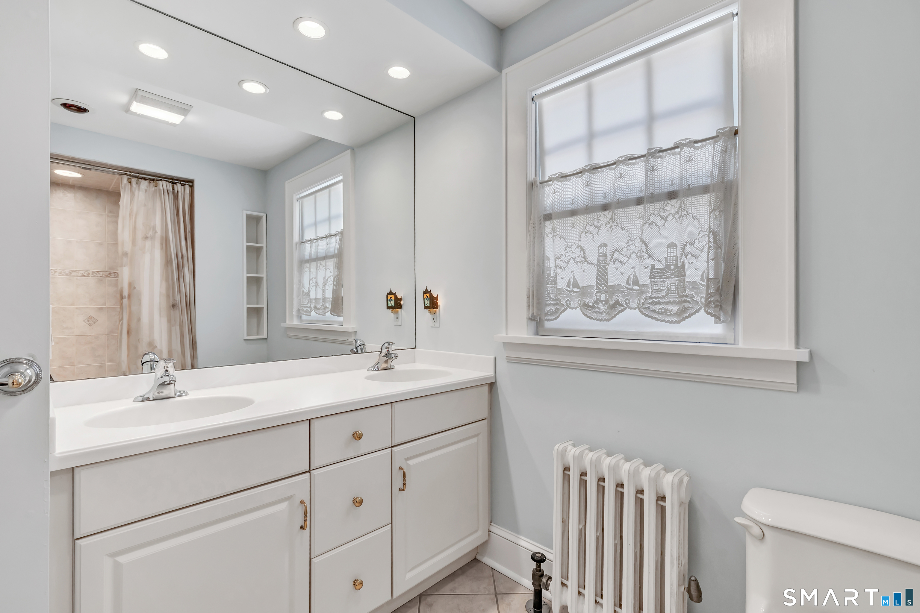 478 Woodlawn Avenue Property Photo 18