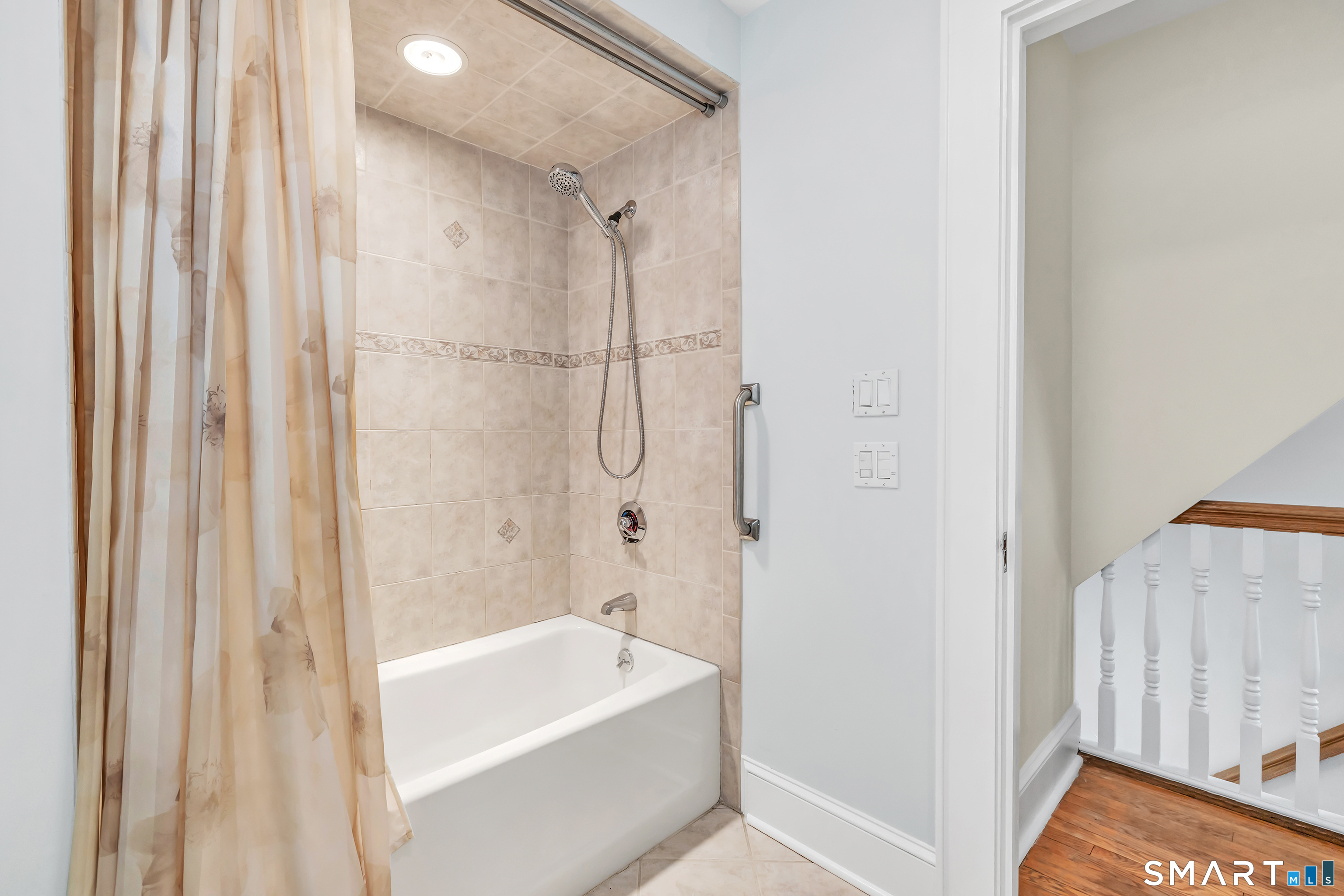 478 Woodlawn Avenue Property Photo 19