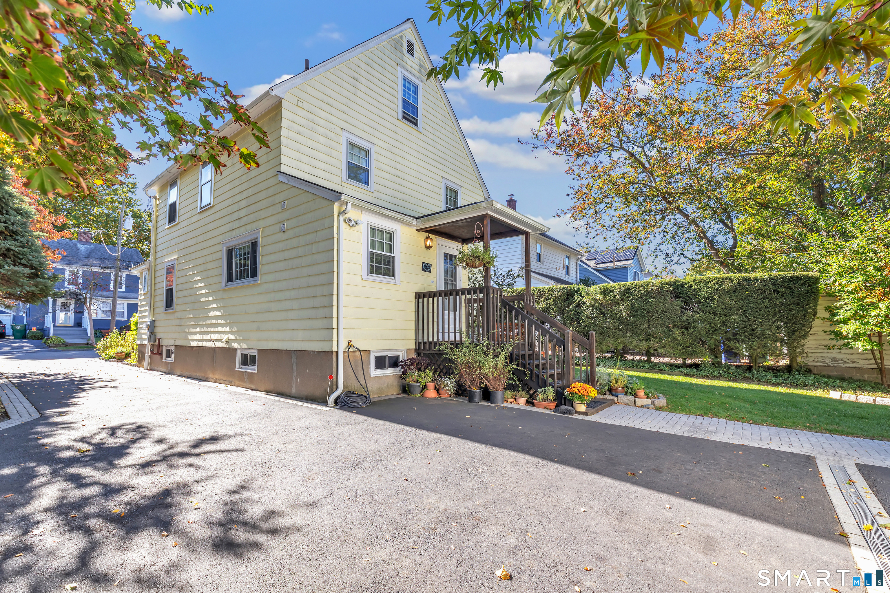 478 Woodlawn Avenue Property Photo 30