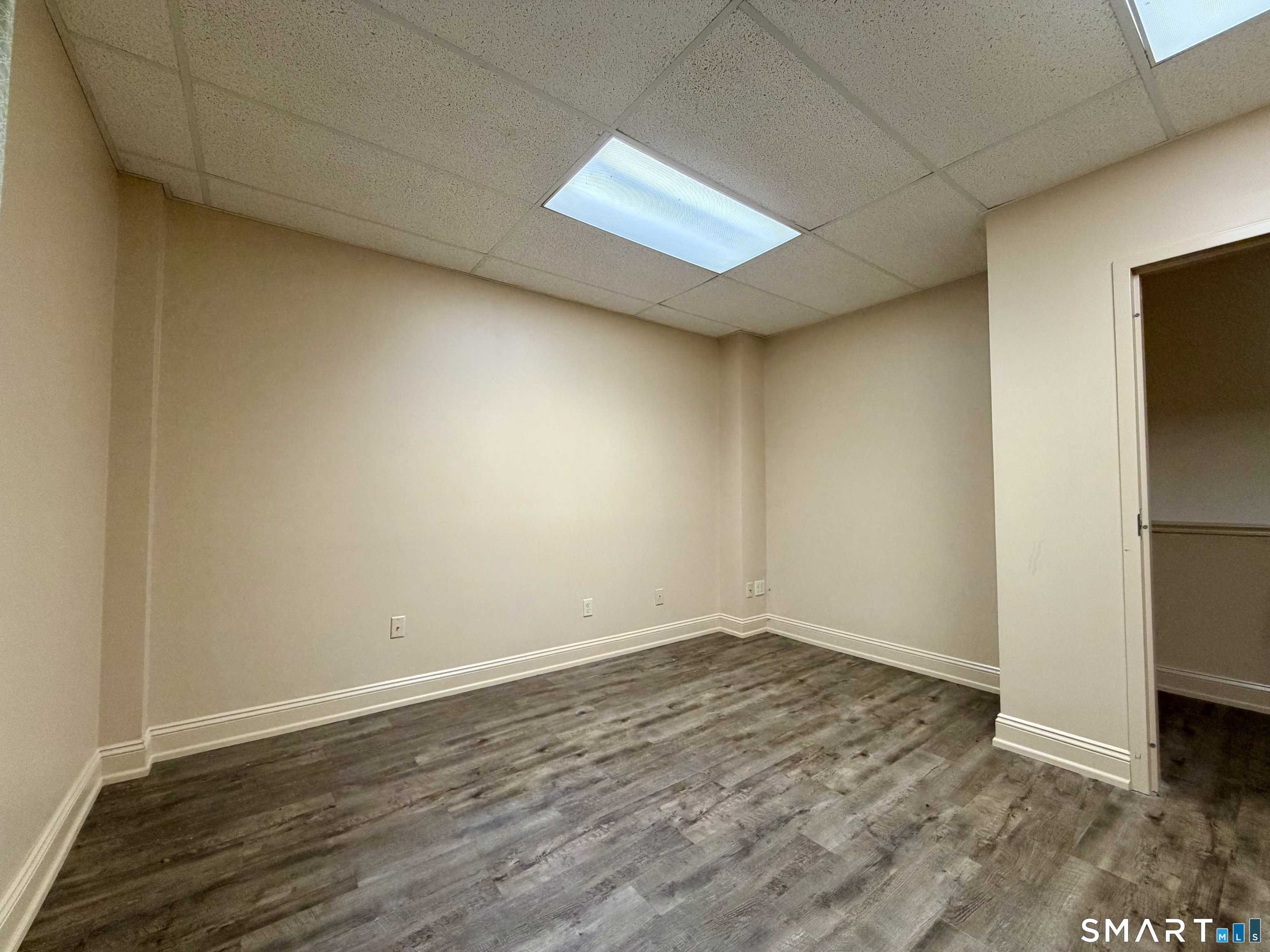 30 Controls Gl 1 Drive Property Photo 19