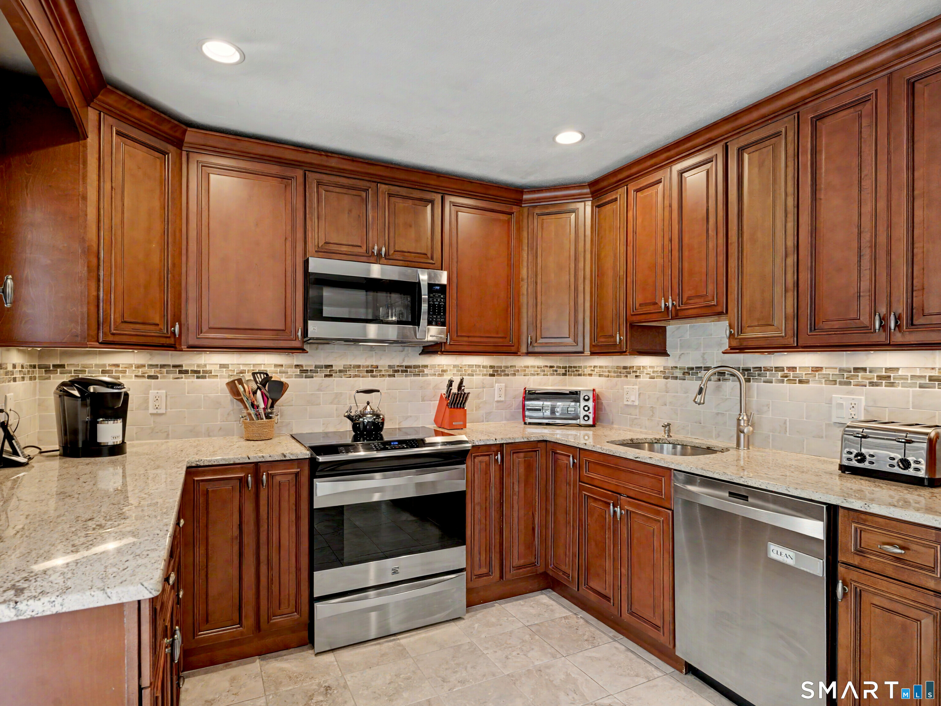 116 William Street Property Photo 11