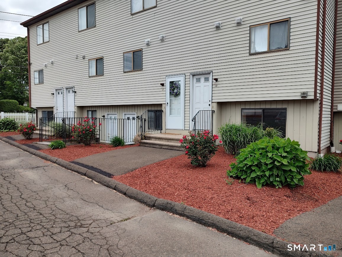 790 First 16 Avenue Property Photo 1