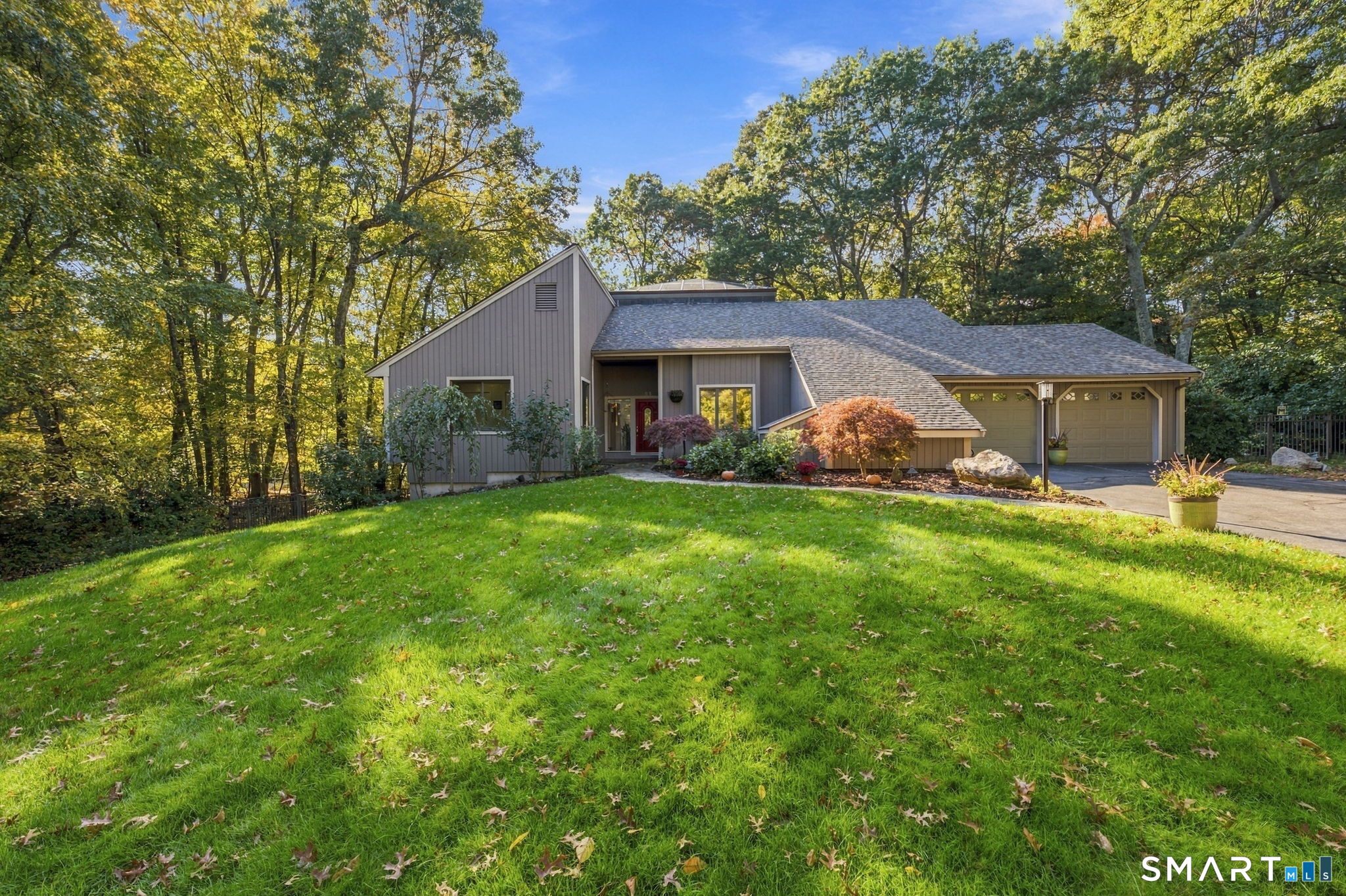83 High Wood Drive Property Photo 1
