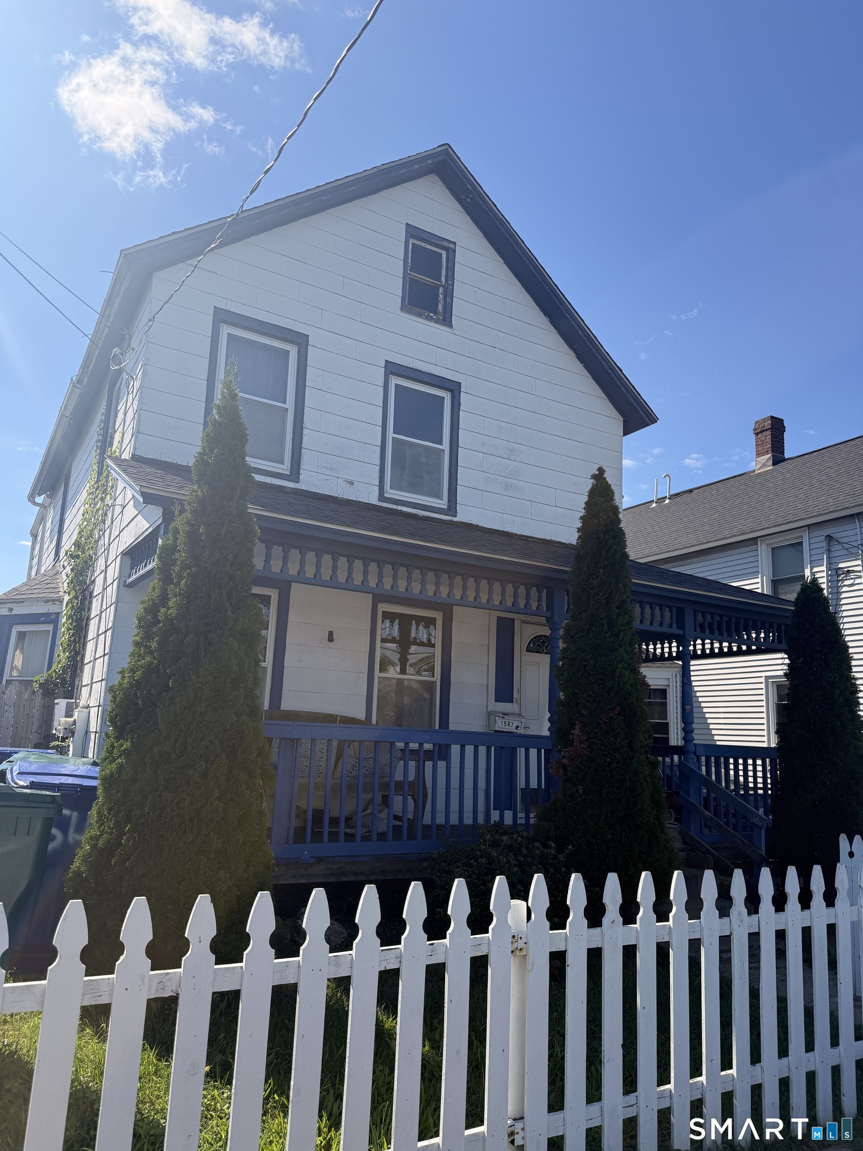 1547 Stratford Avenue Property Photo 1
