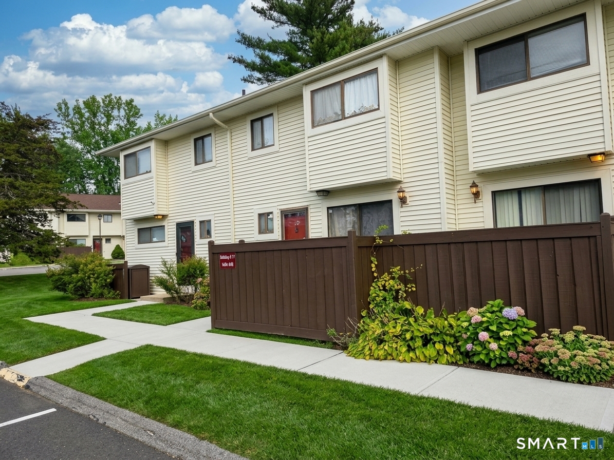 24214602 Property Photo 1