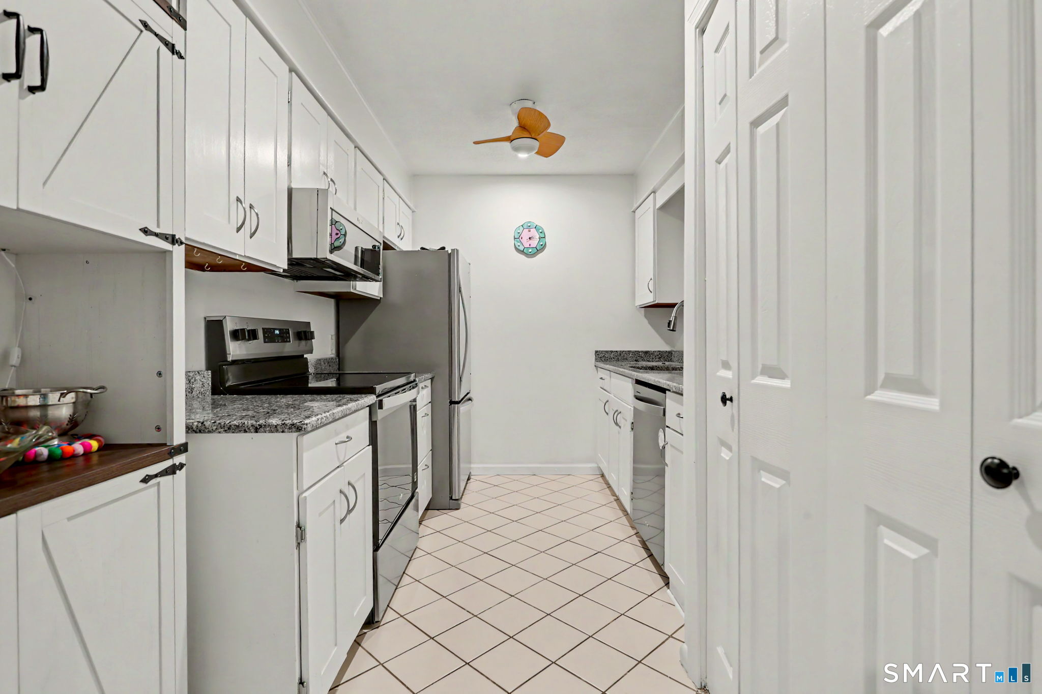 40 California C11 Street Property Photo 18