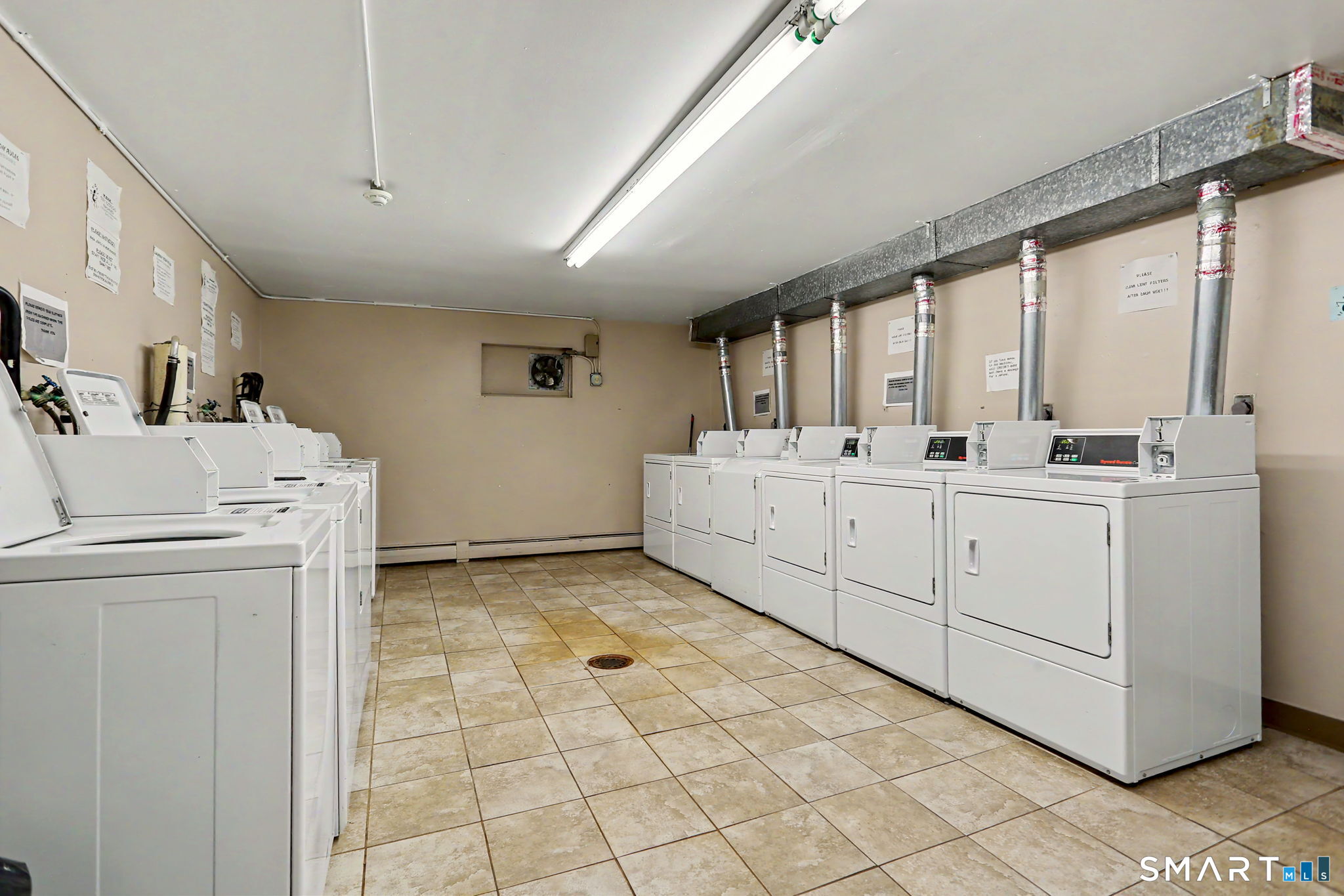 40 California C11 Street Property Photo 26