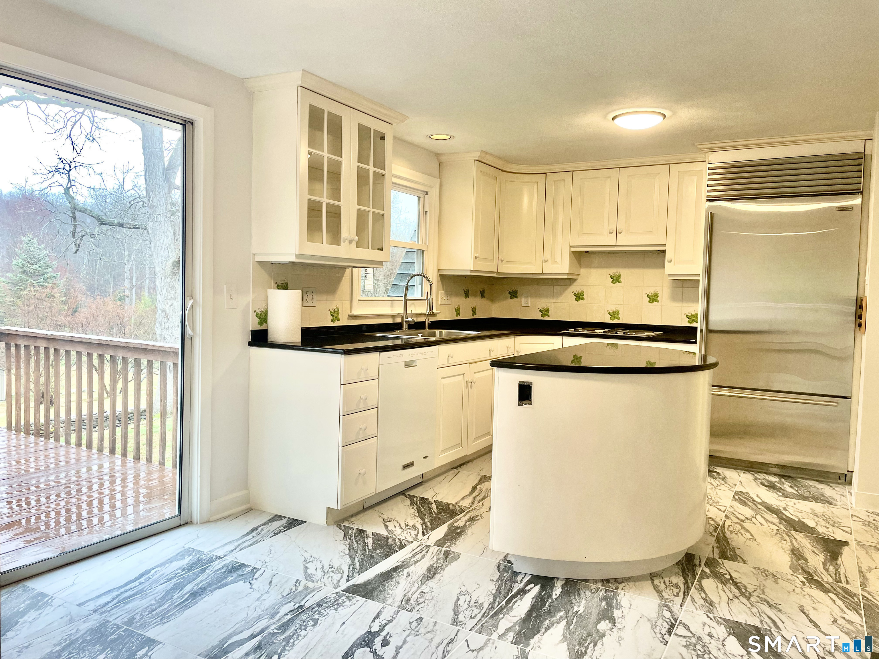 661 Chestnut Hill Road Property Photo 3
