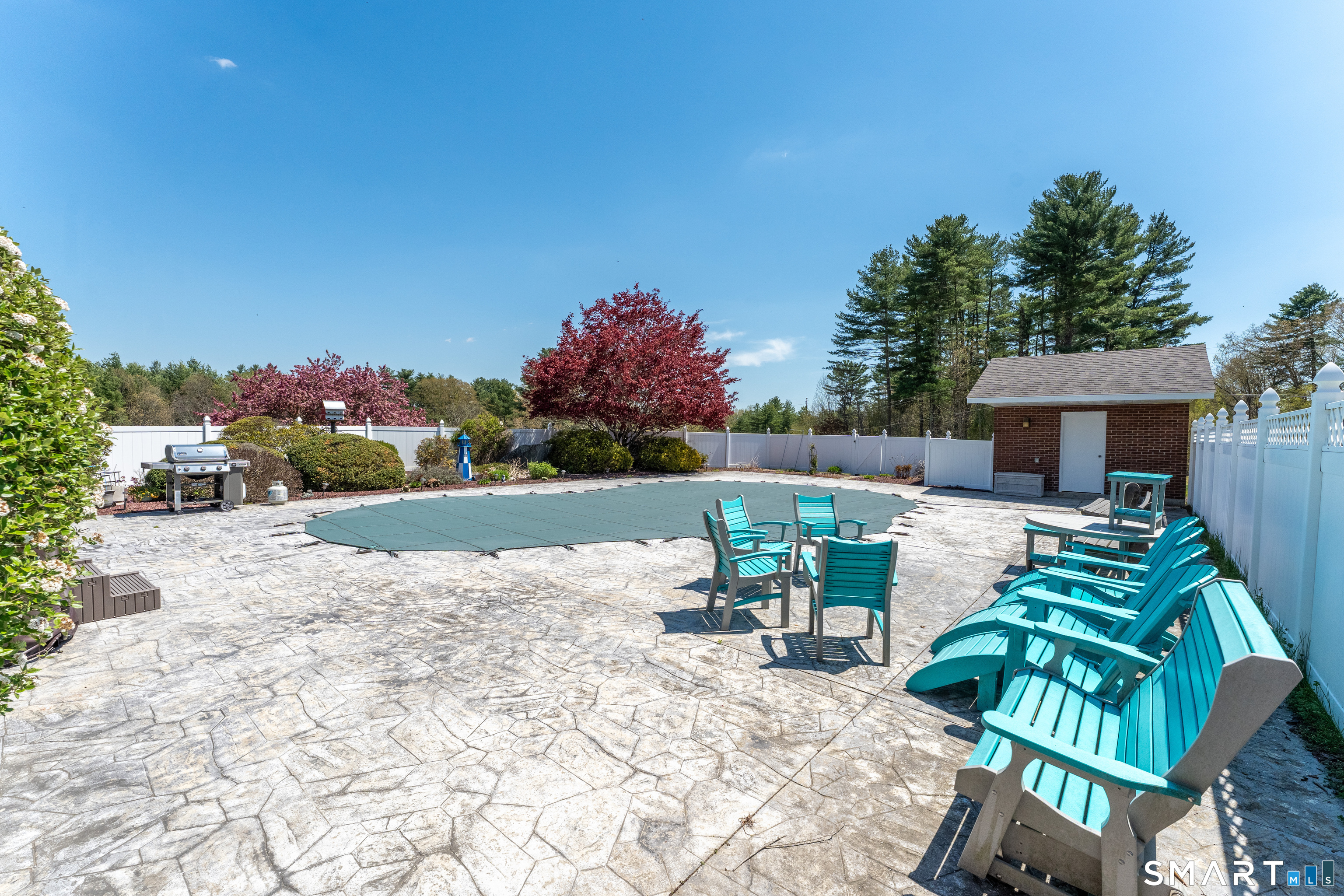 524 Wauregan Road Property Photo 7