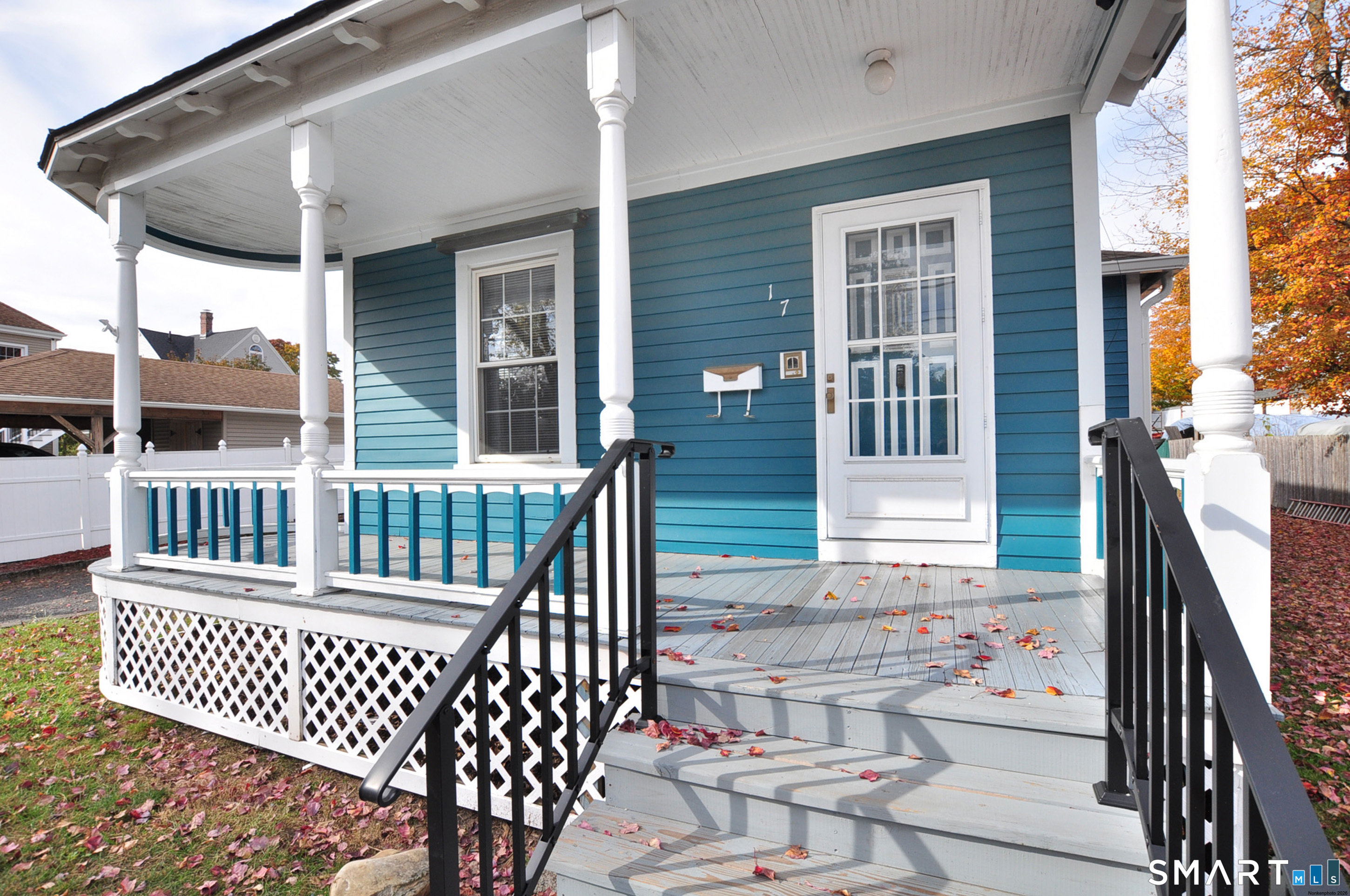 17 Edgewood Avenue Property Photo 2