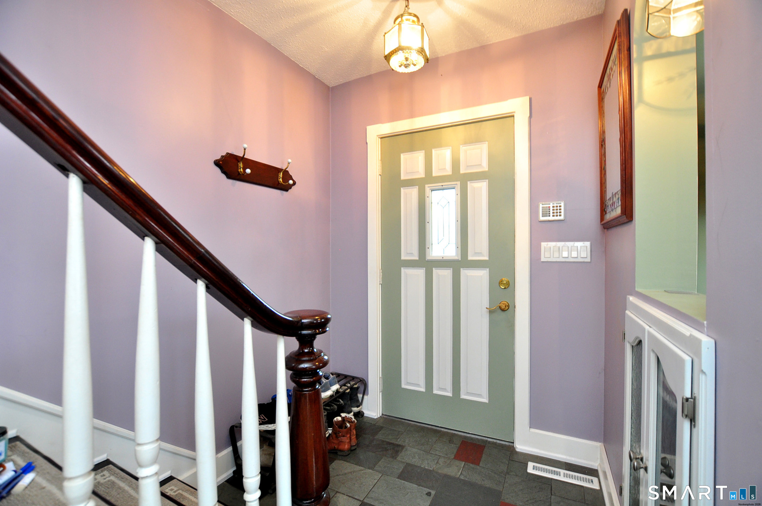 17 Edgewood Avenue Property Photo 4