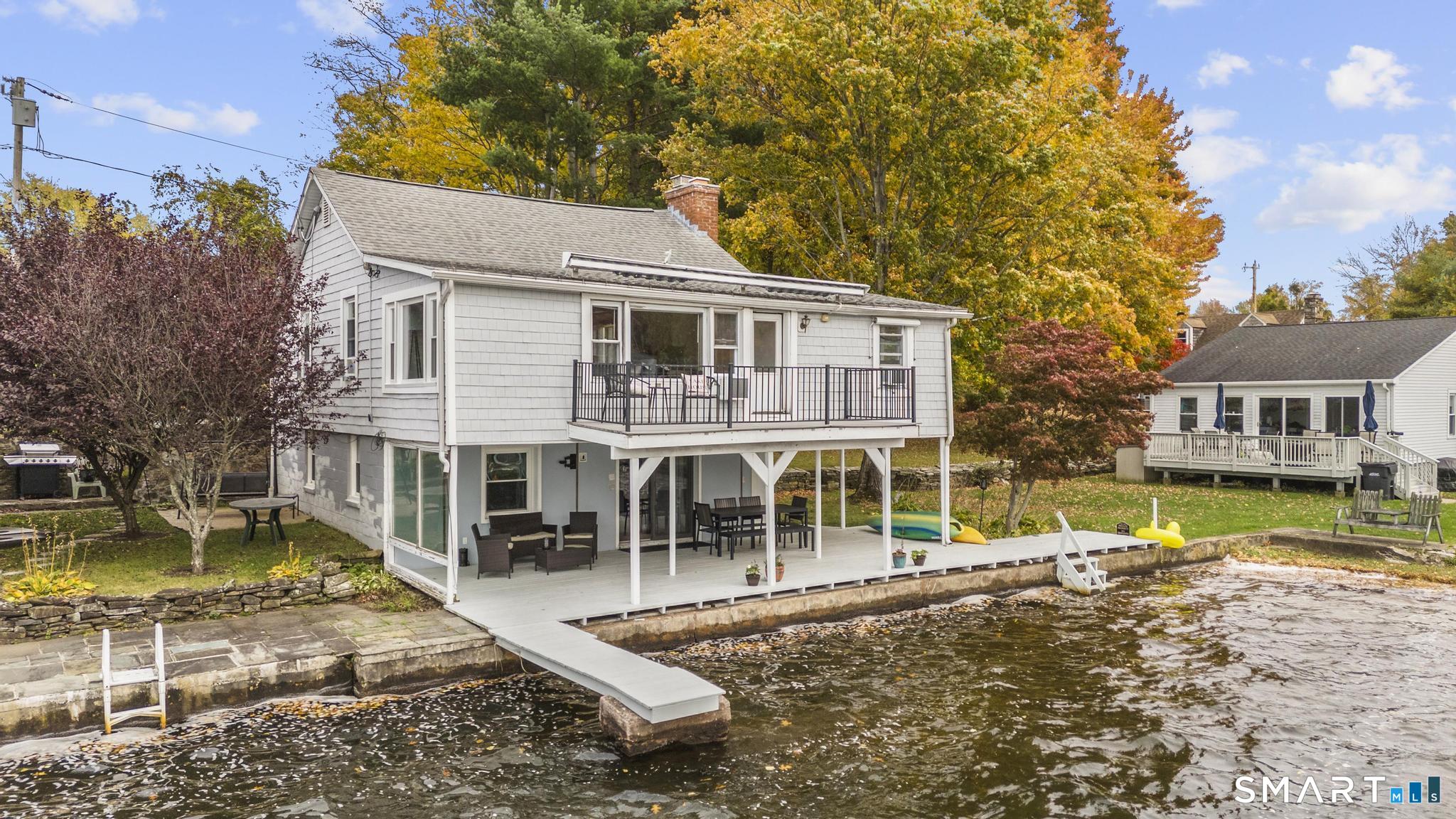 10 Lakeside Lane Property Photo 2