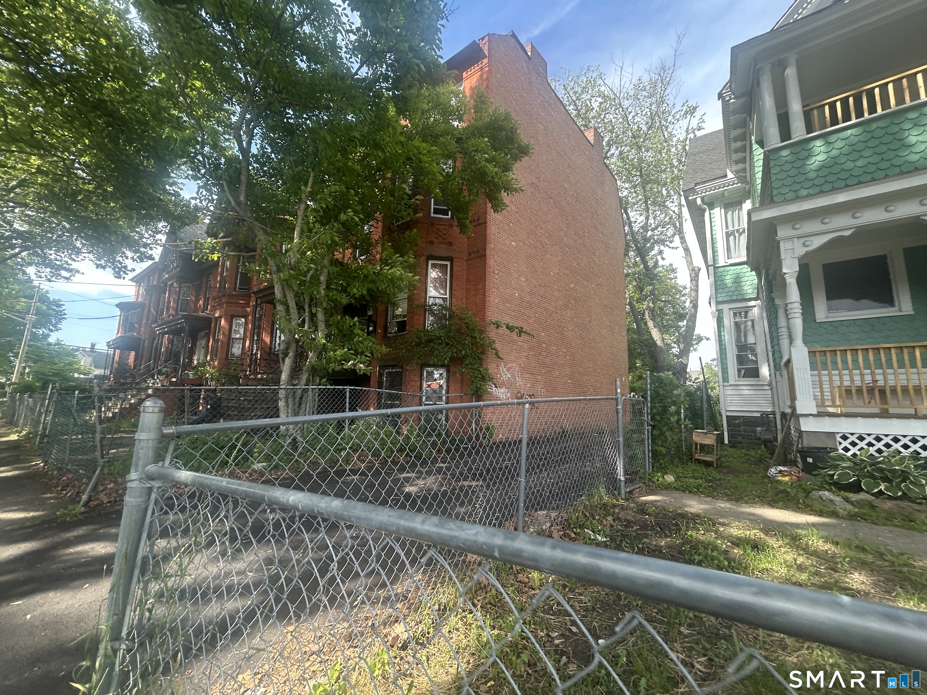 1282 Park Avenue Property Photo 6
