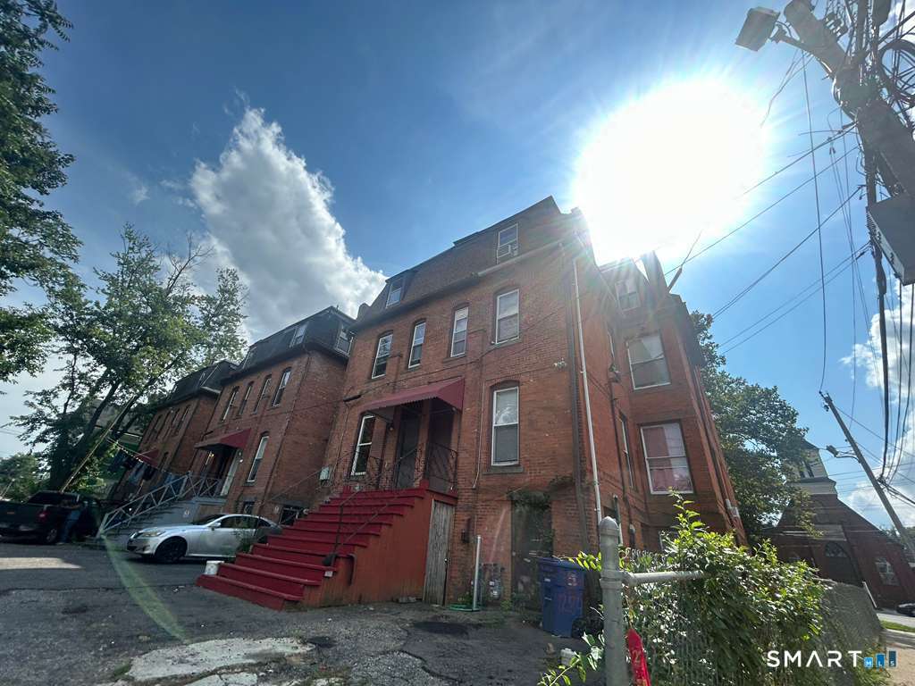 1282 Park Avenue Property Photo 10