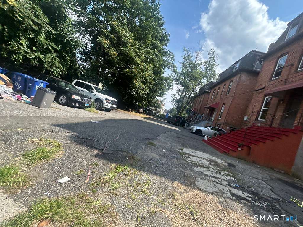 1282 Park Avenue Property Photo 11