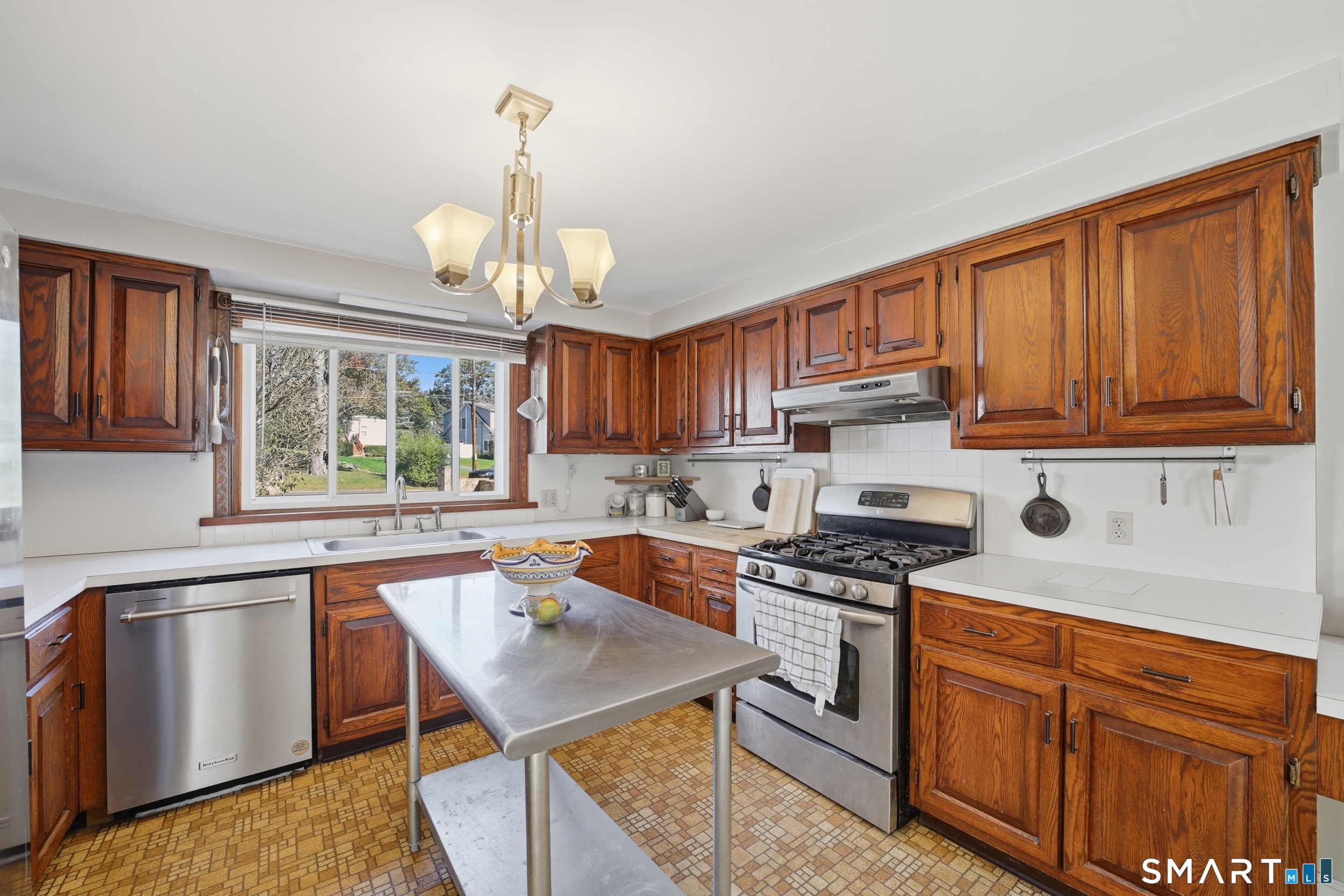 65 Bellmere Avenue Property Photo 10