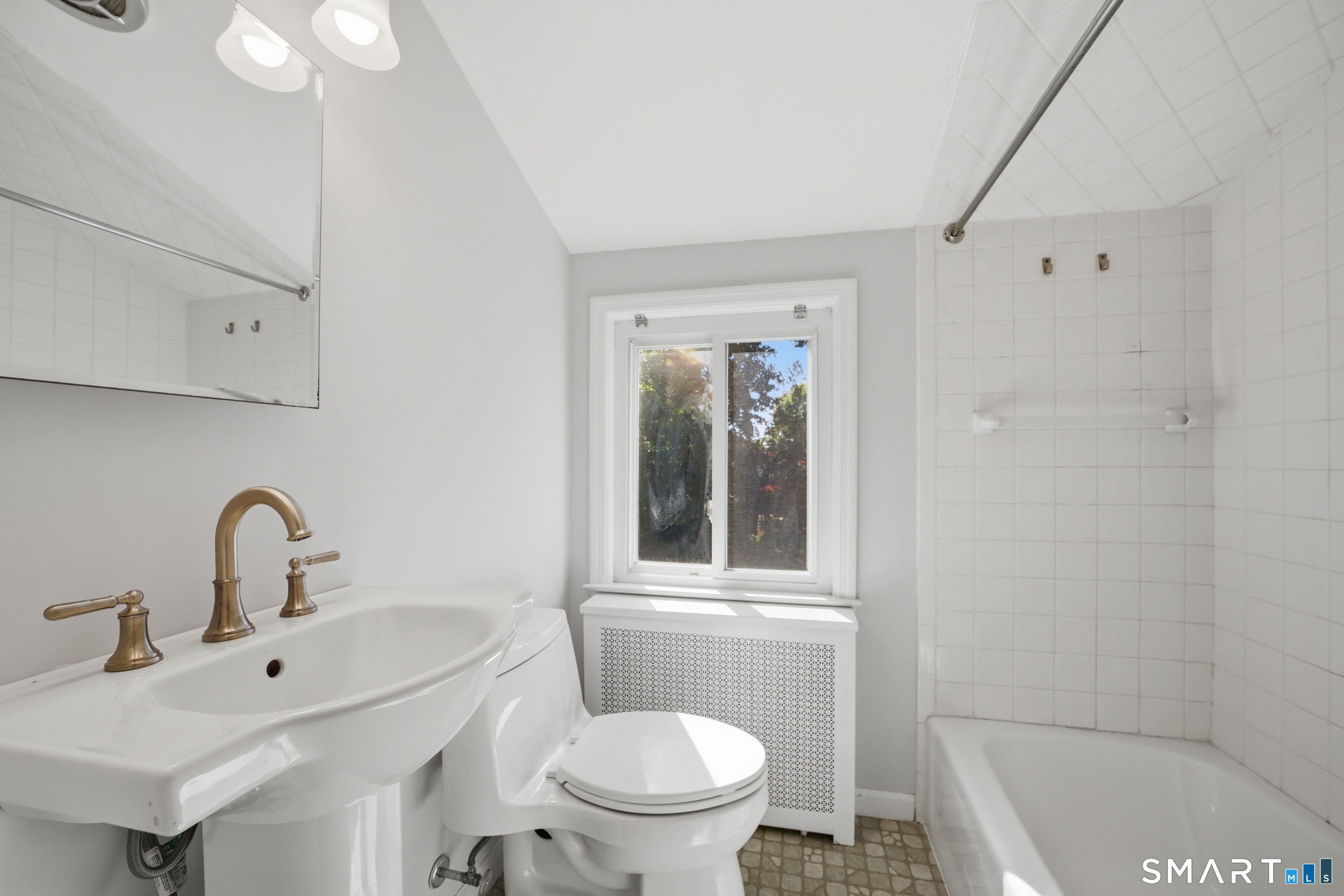 65 Bellmere Avenue Property Photo 25