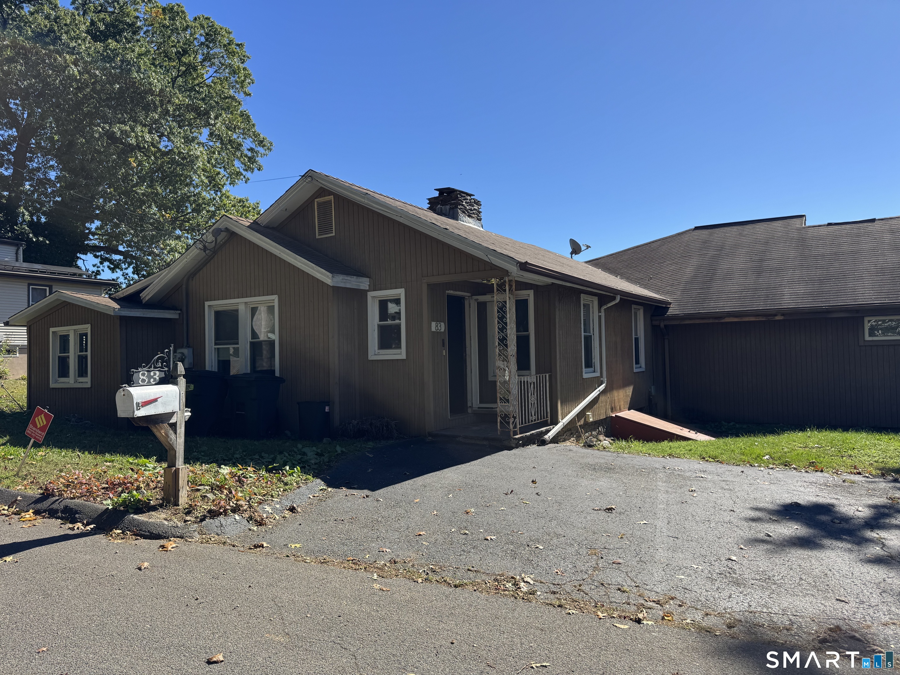 83 Phipps Dr Drive Property Photo 1