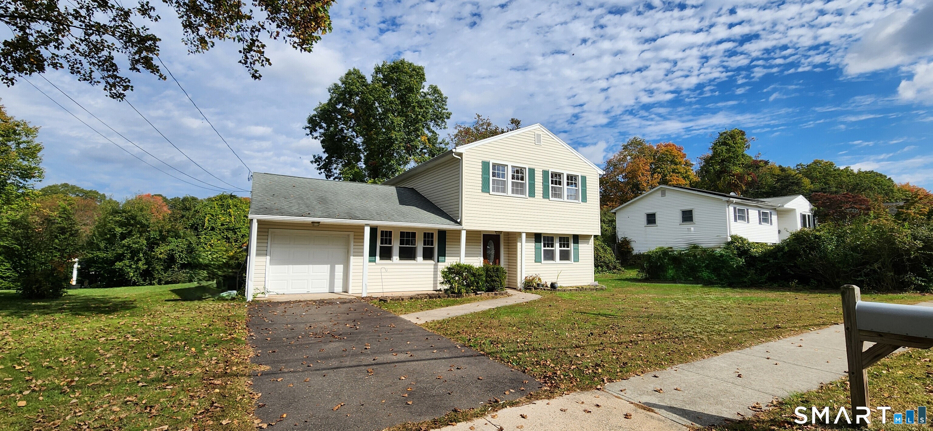 141 Flower Drive Property Photo 2