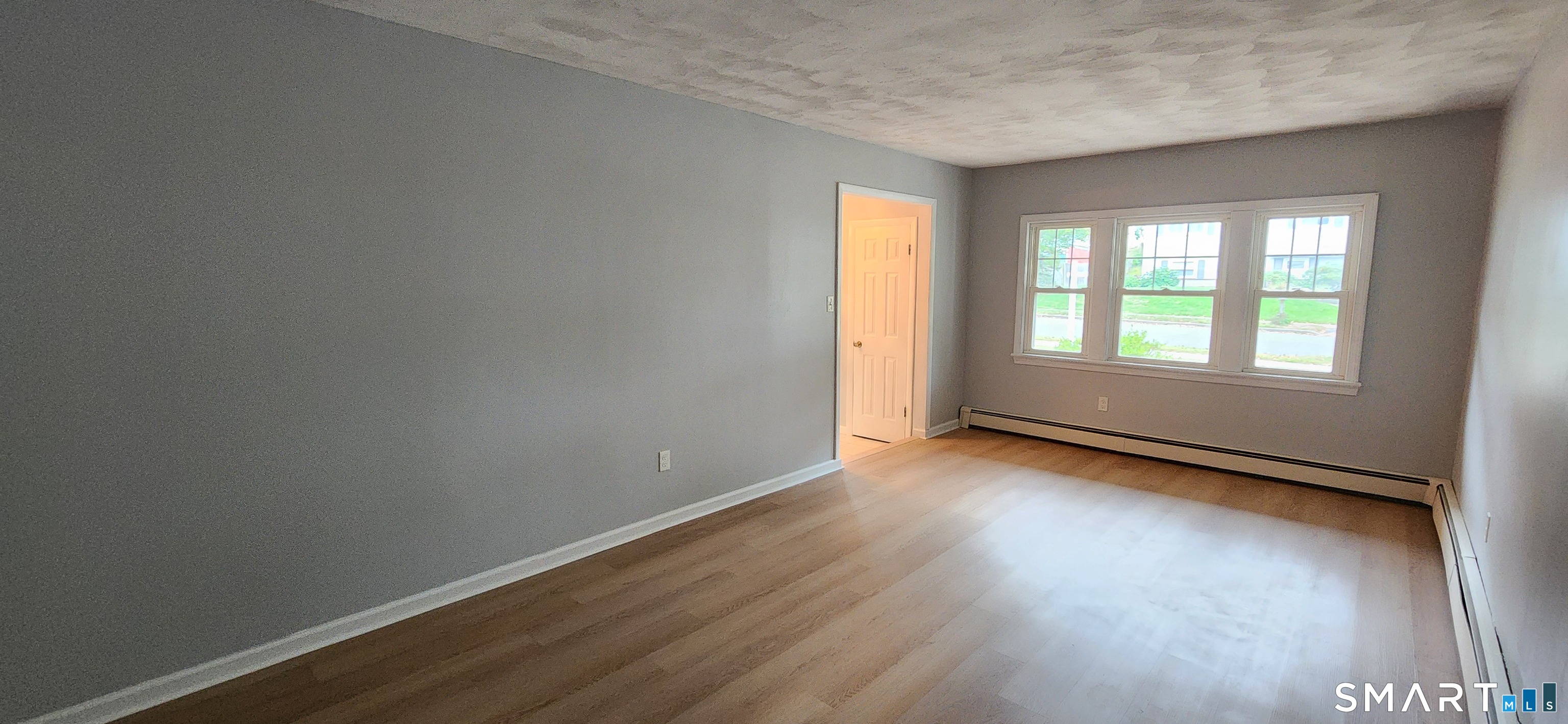 141 Flower Drive Property Photo 5