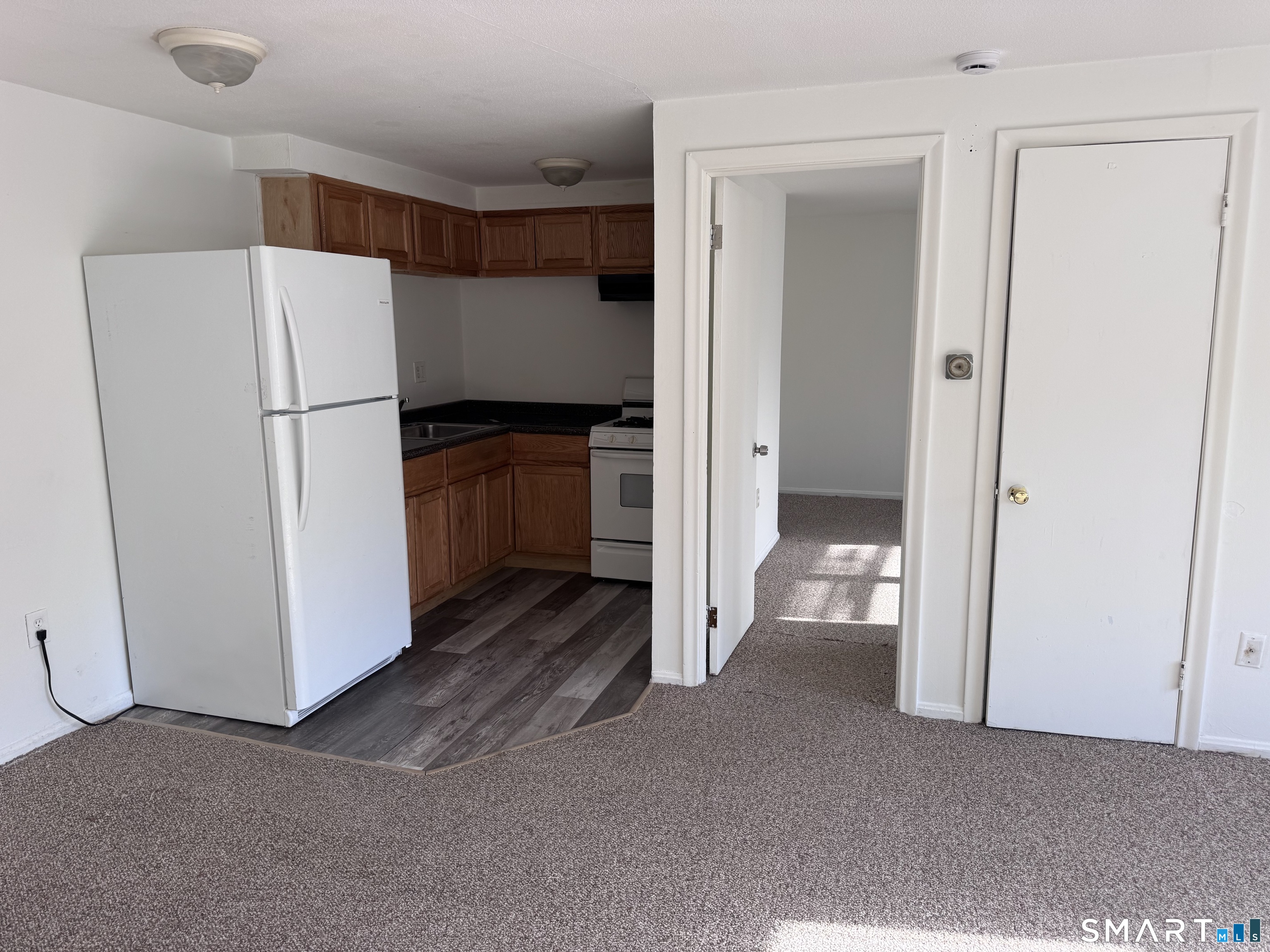 544 Tolland Street Property Photo 1