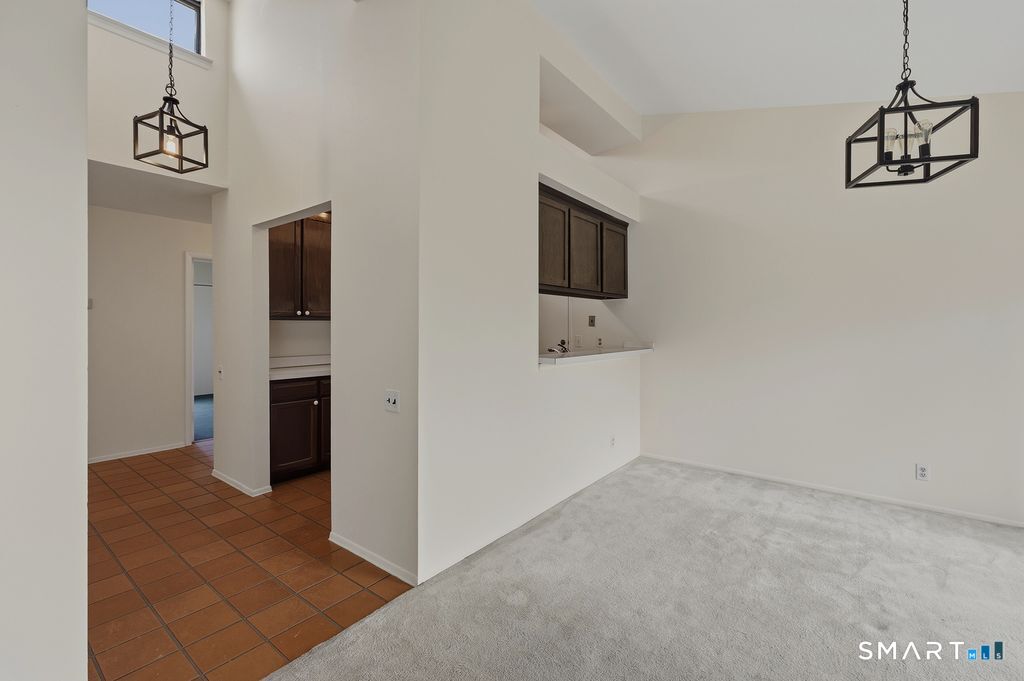 33 Olcott 33 Way Property Photo 8