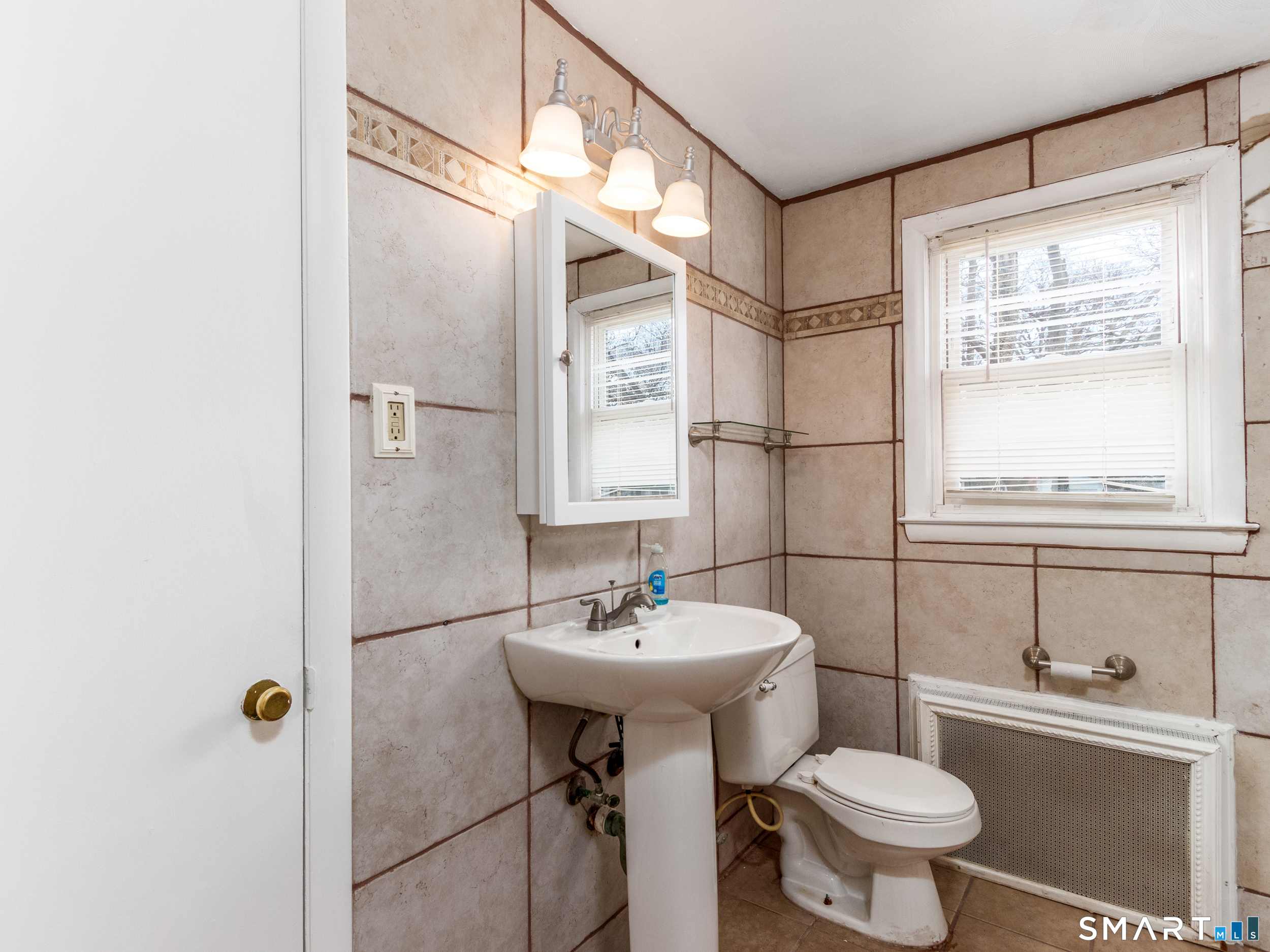 97 Brussels Avenue Property Photo 15