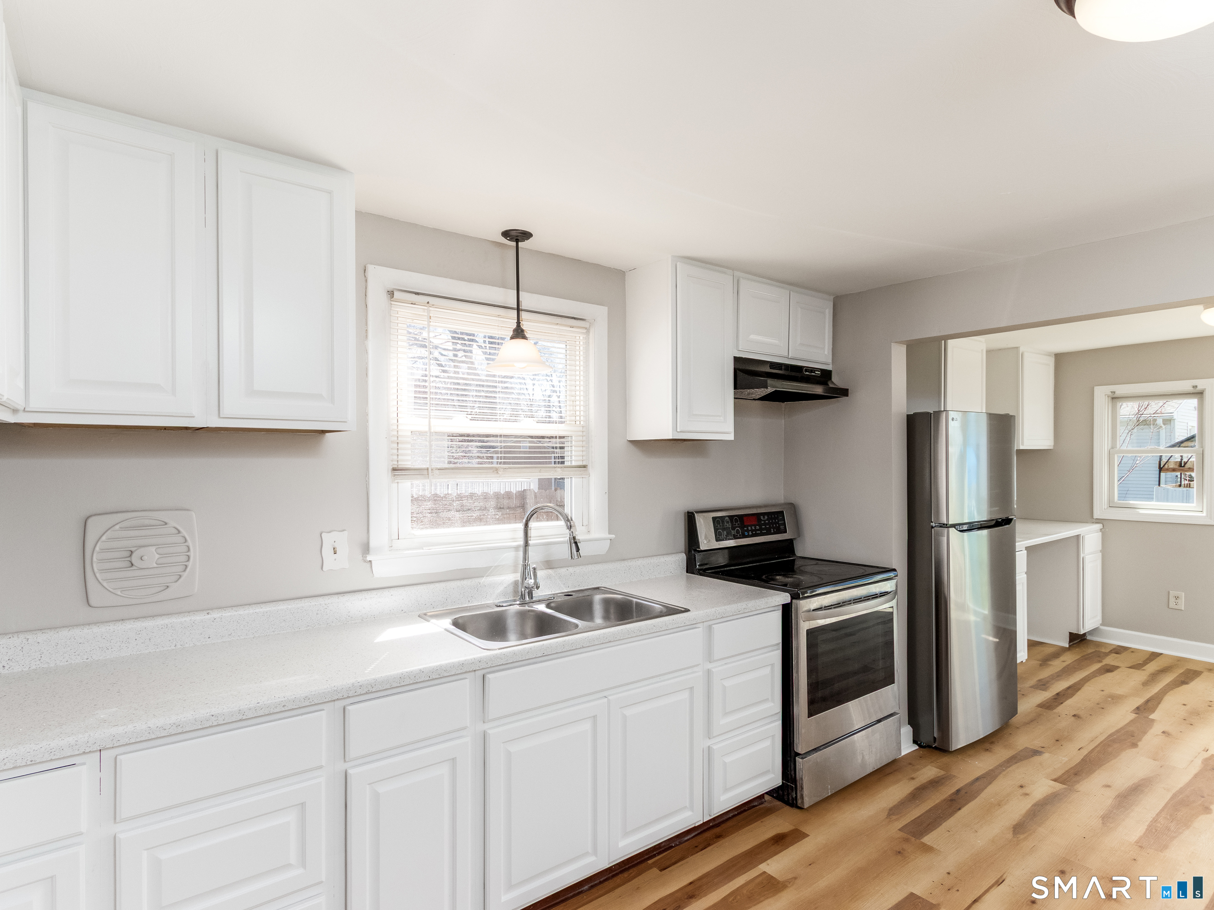 97 Brussels Avenue Property Photo 24